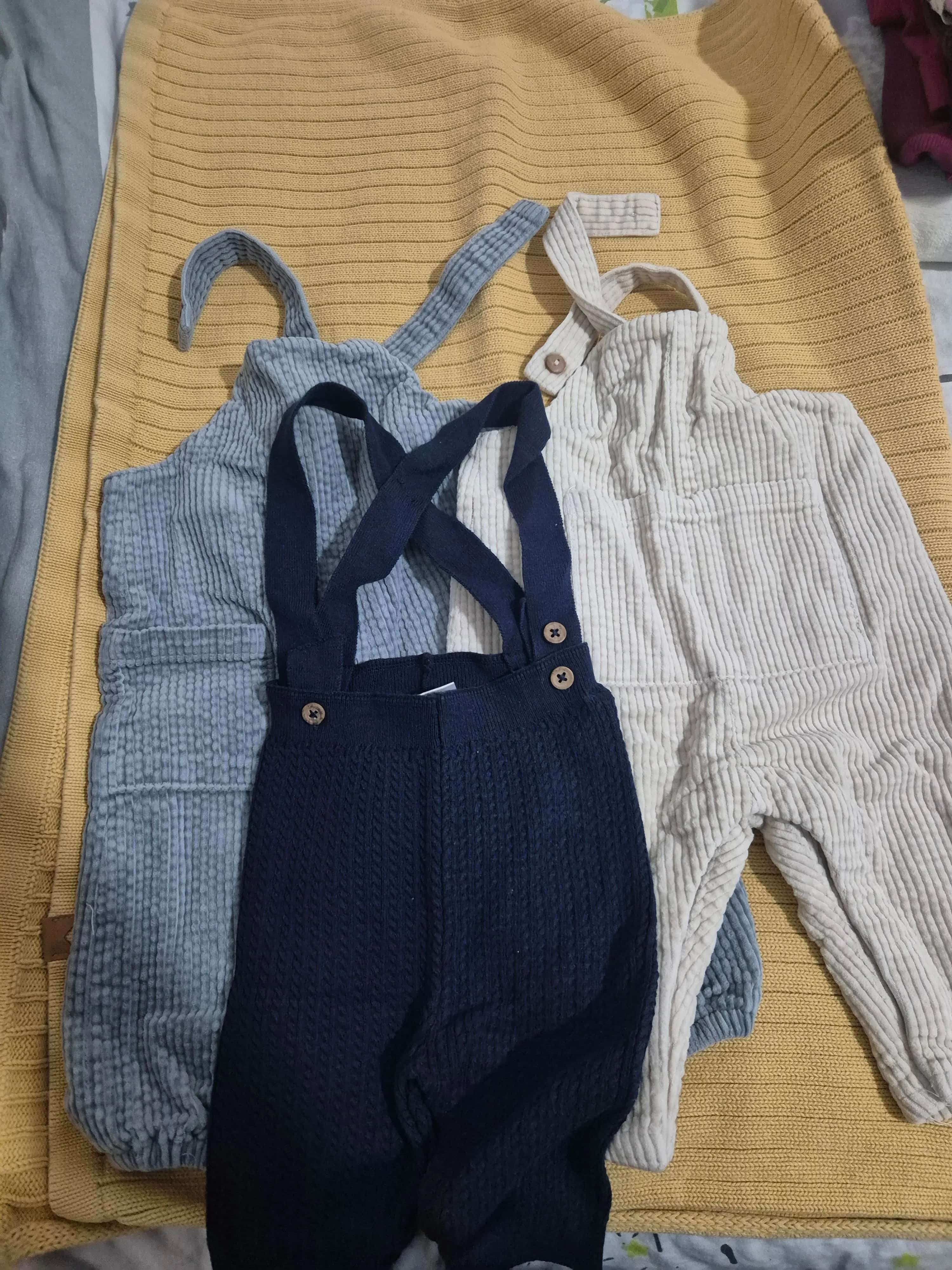 Ormar.app | sajt za prodaju garderobe | Pantalone sa tregerima Zara