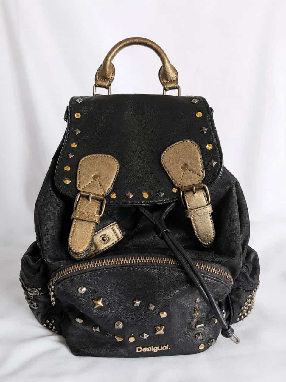 Ormar.app | sajt za prodaju garderobe | Desigual ranac