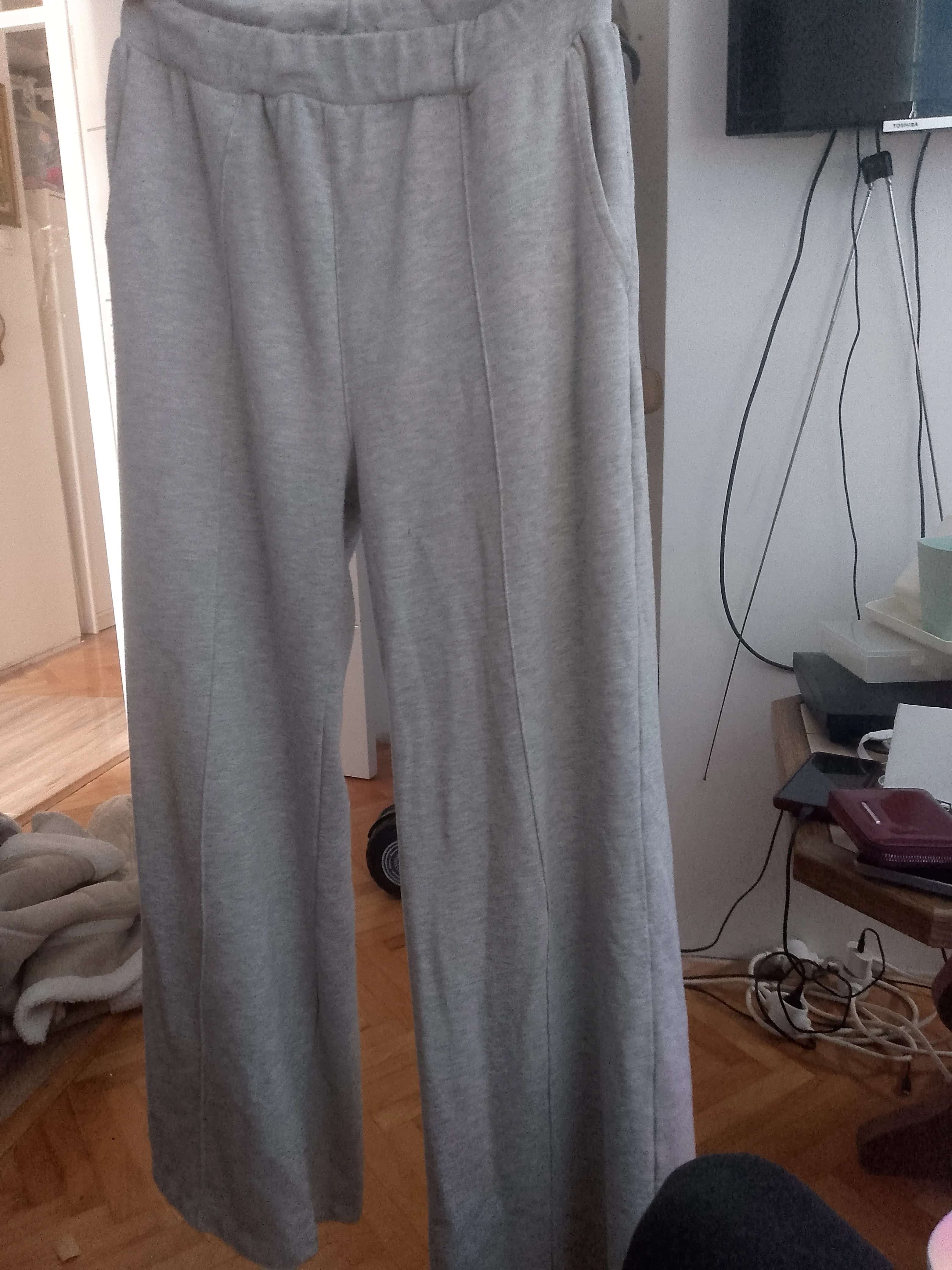 Ormar.app | sajt za prodaju garderobe | Trenerka siva