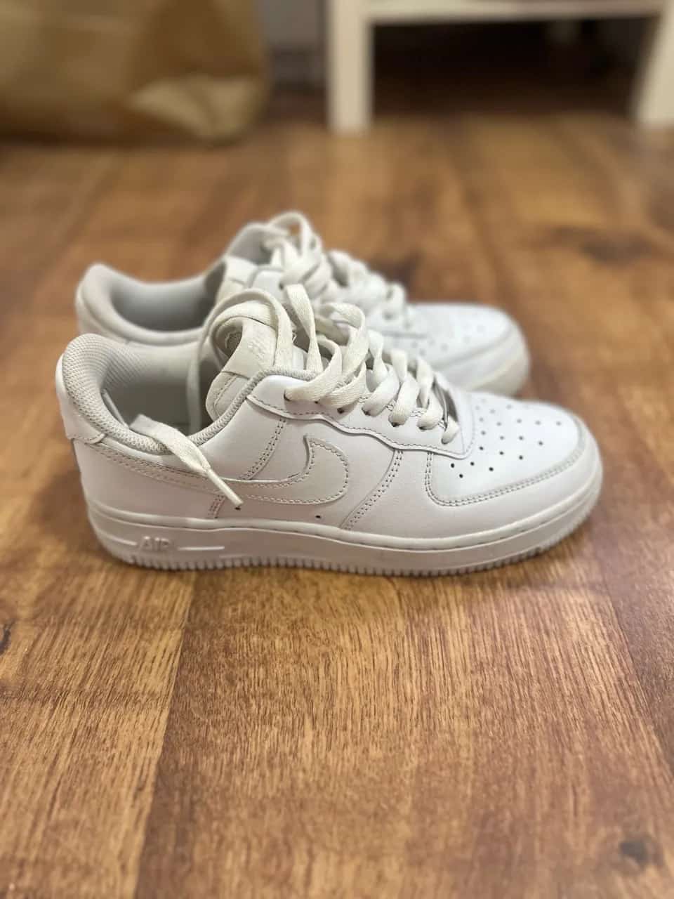Ormar.app | sajt za prodaju garderobe | Air Force 1