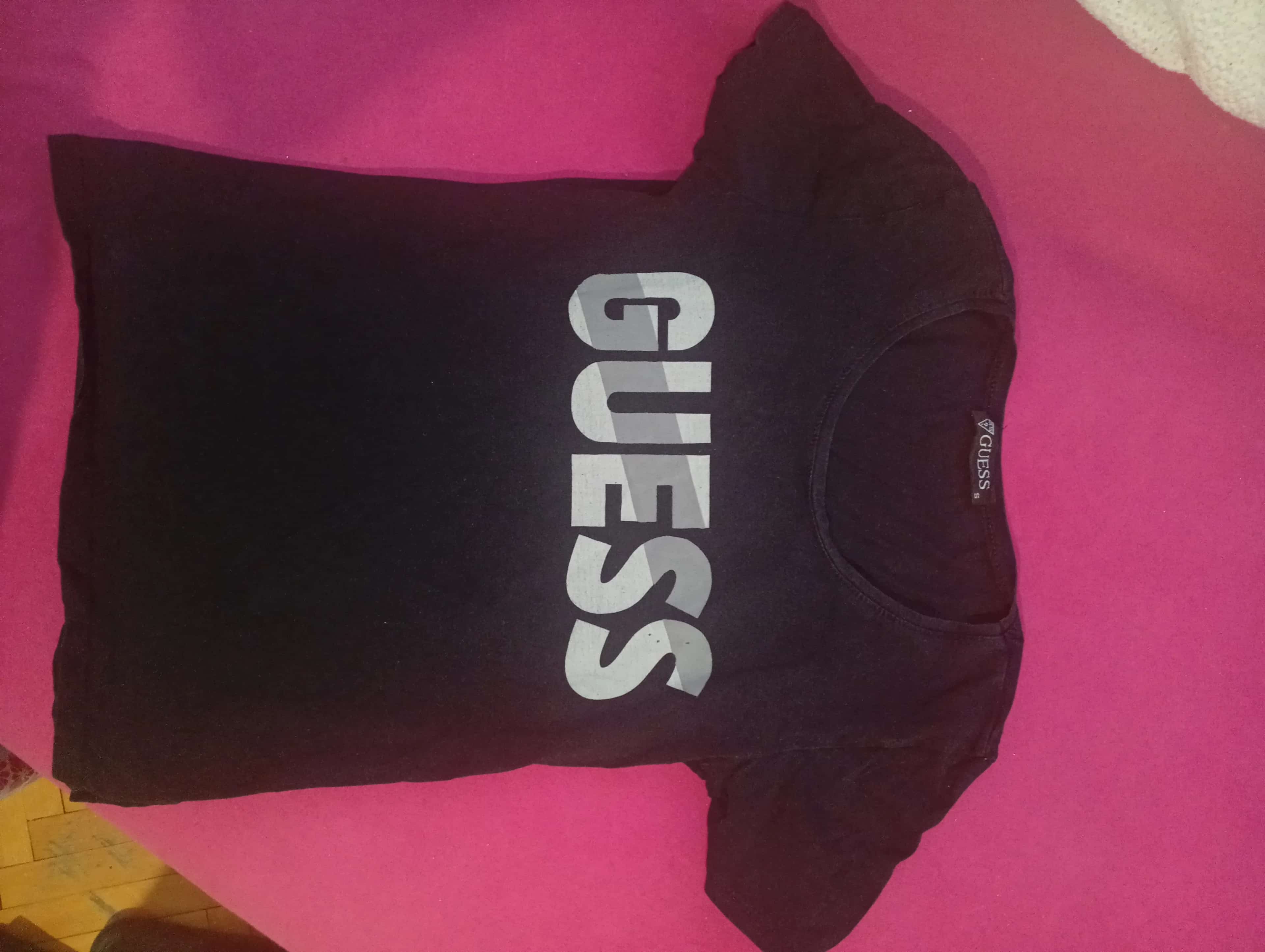 Ormar.app | sajt za prodaju garderobe | Original Guess majica S