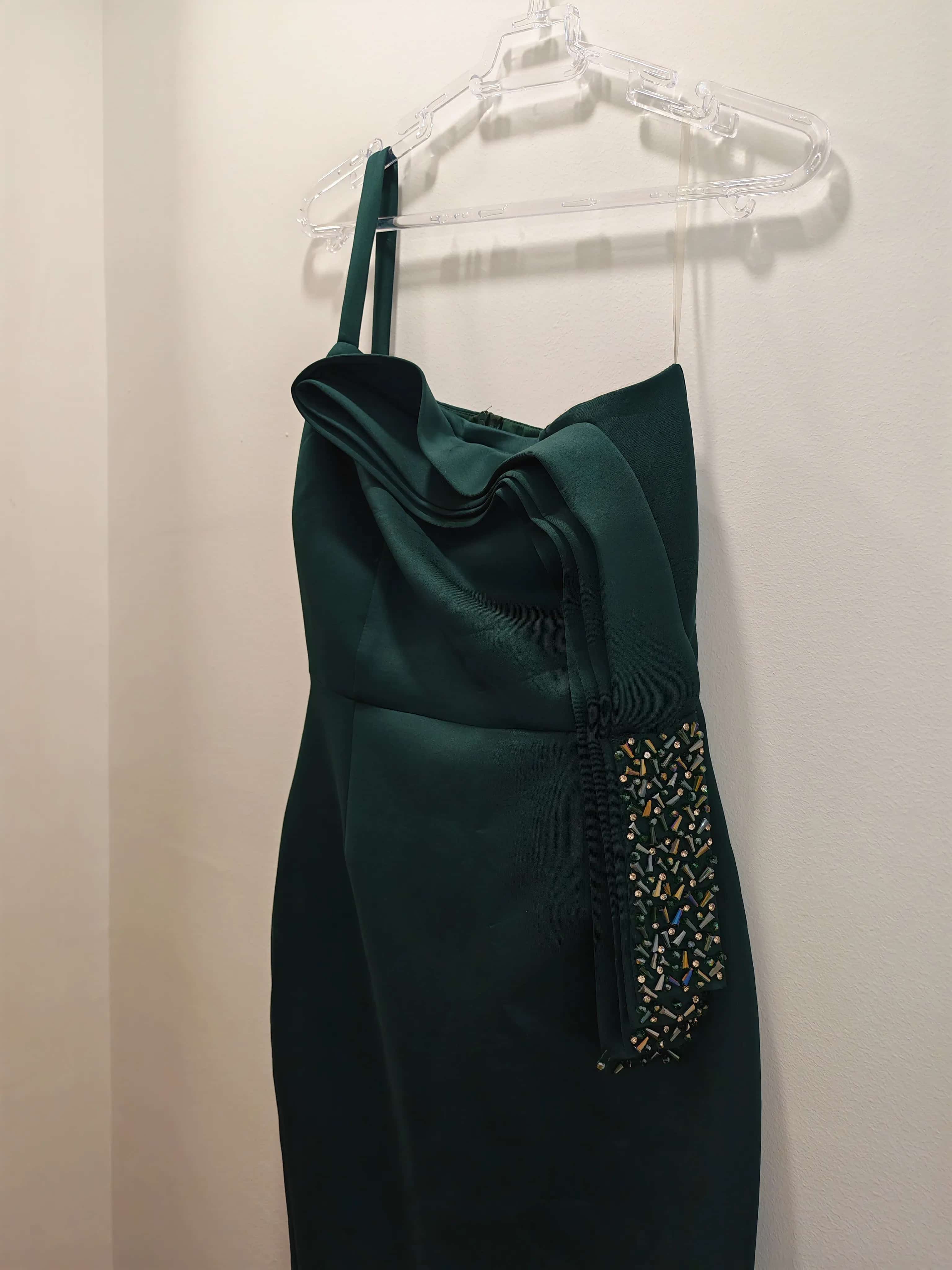 Ormar.app | sajt za prodaju garderobe | Haljina