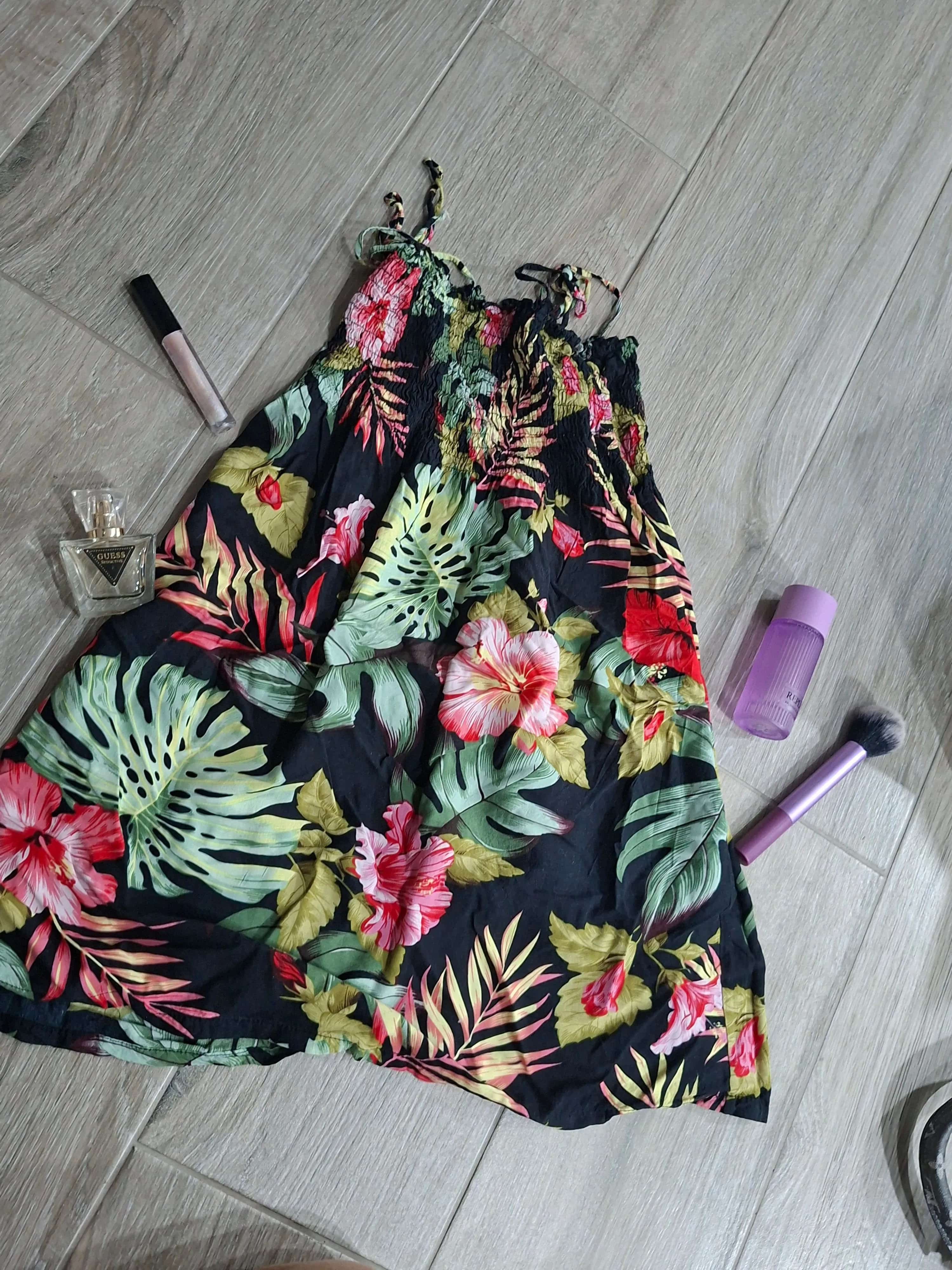 Ormar.app | sajt za prodaju garderobe | Haljina