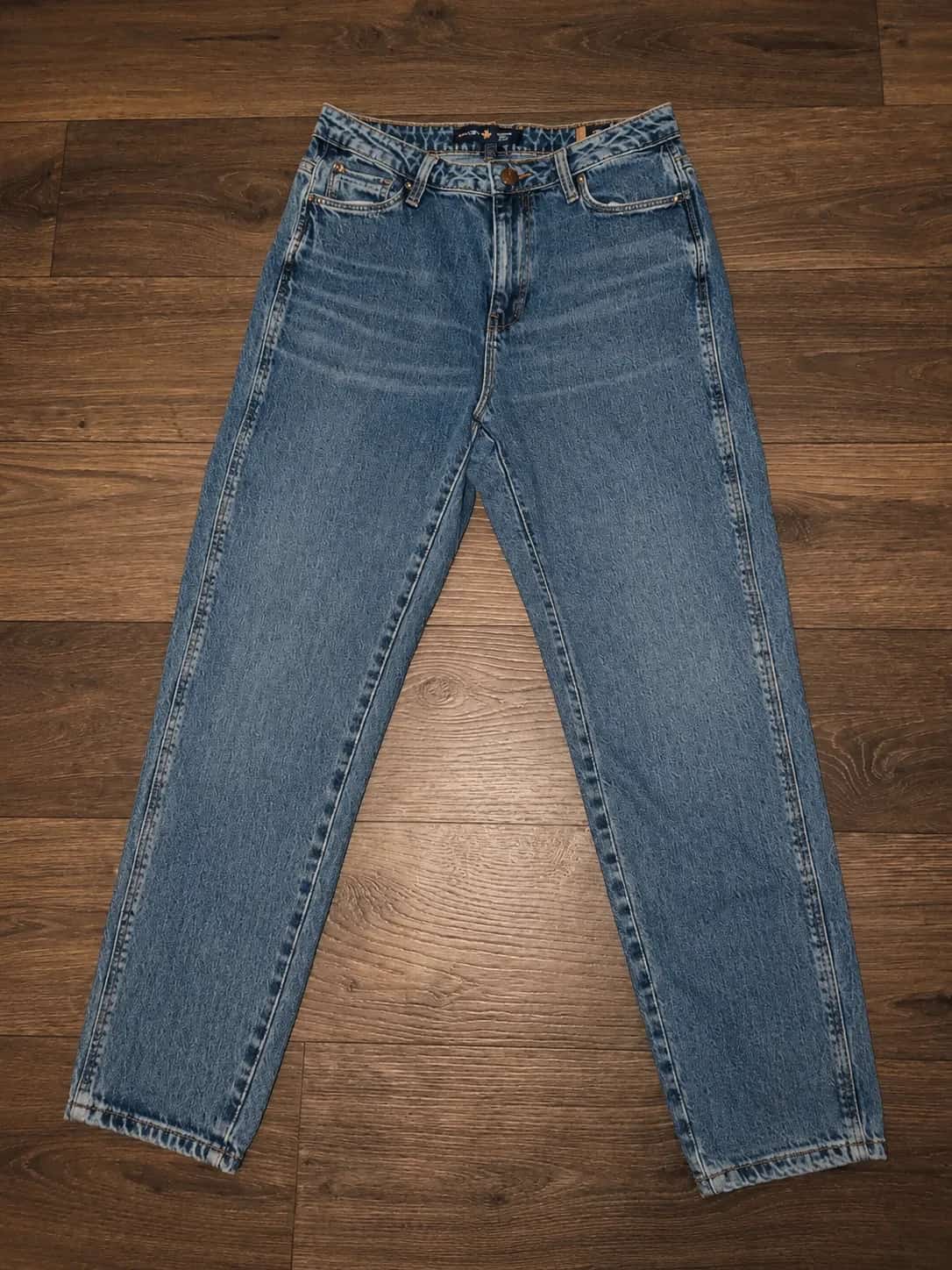 Ormar.app | sajt za prodaju garderobe | COLIN'S Mom Jeans 