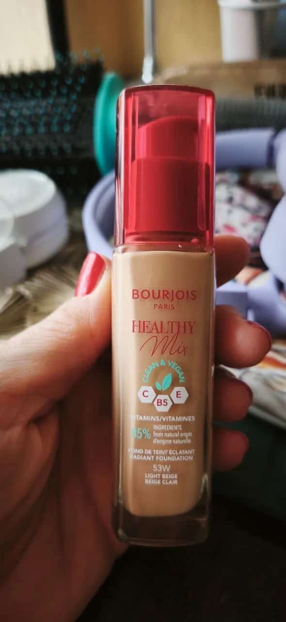 Ormar.app | sajt za prodaju garderobe | Bourjois Healthy Mix tečni puder 53