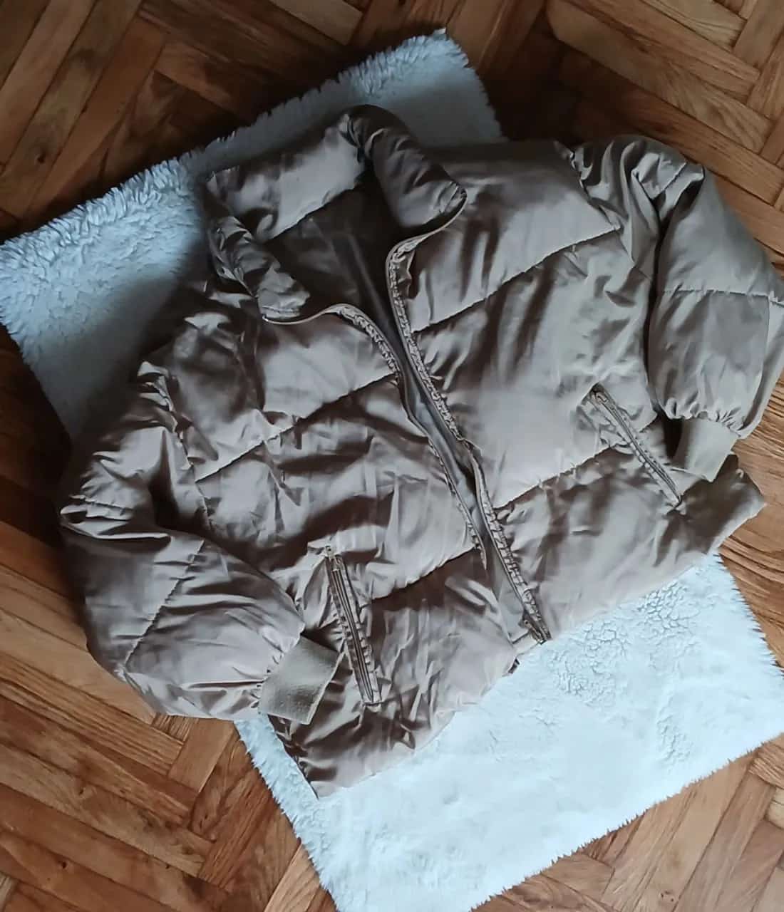 Ormar.app | sajt za prodaju garderobe | Jakna