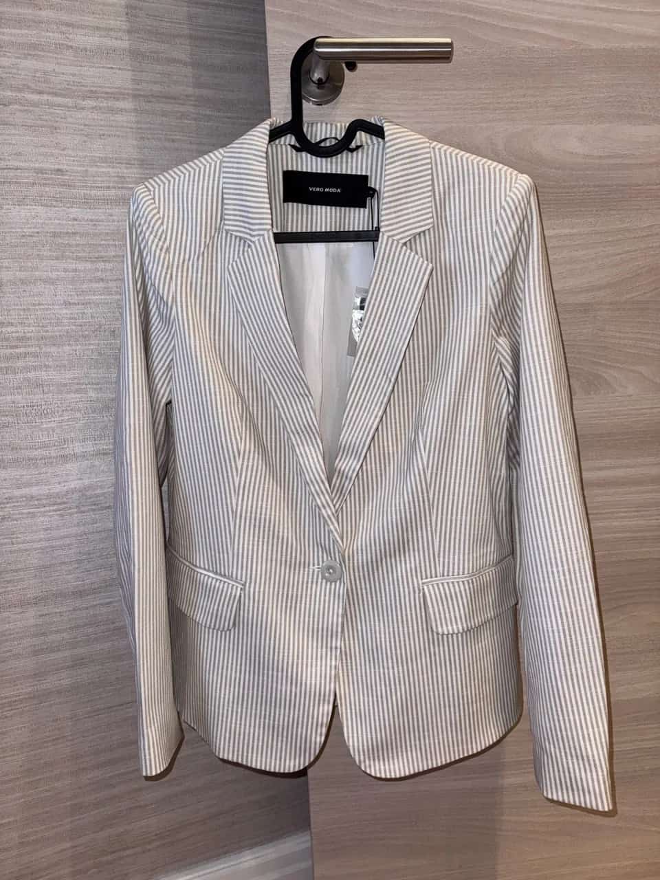 Ormar.app | sajt za prodaju garderobe | NOVO Vero Moda laneno/viskoza odelo komplet sa etiketom 