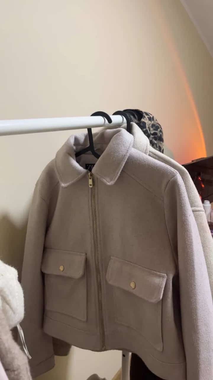 Ormar.app | sajt za prodaju garderobe | Zara jakna