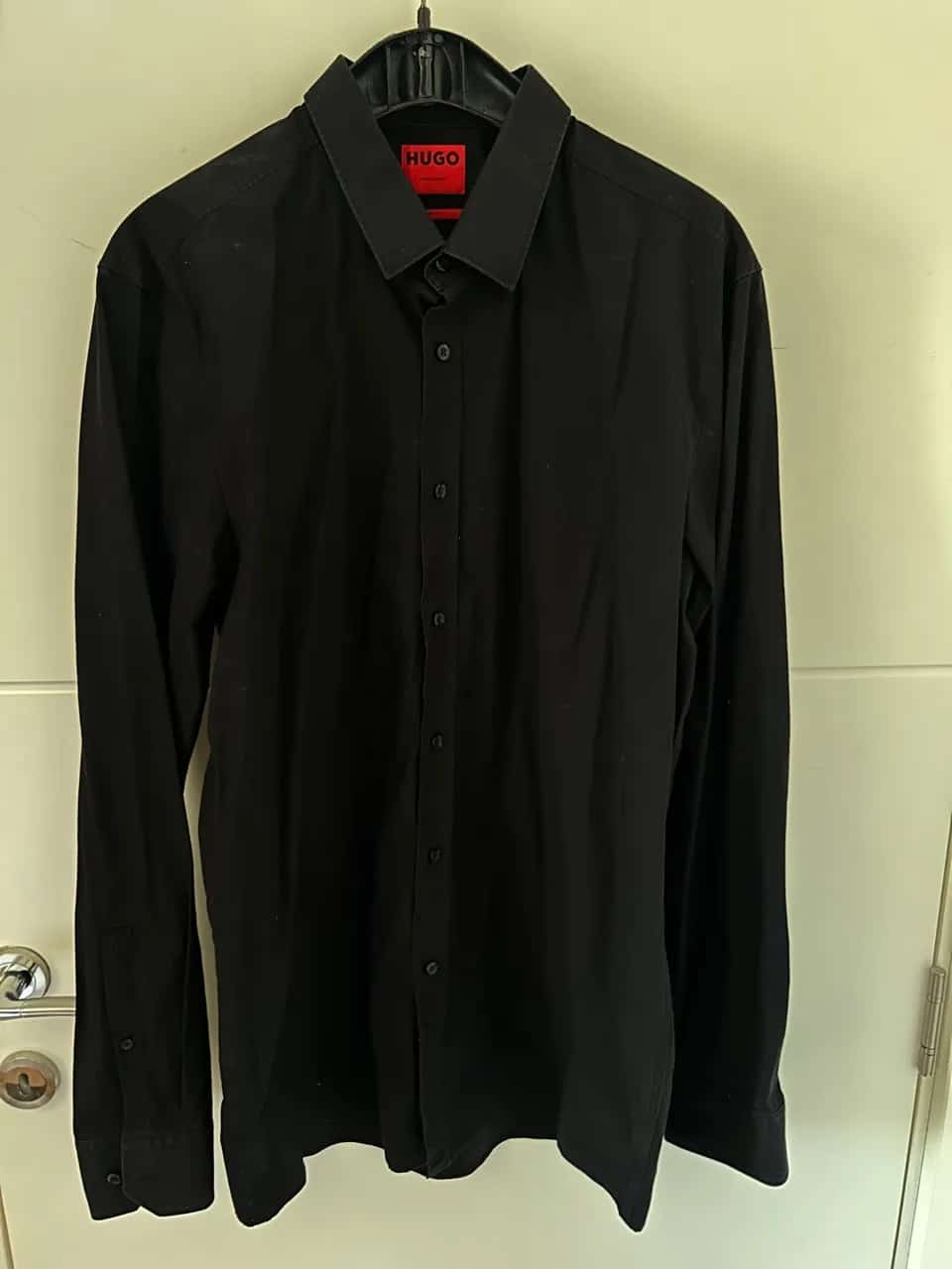 Ormar.app | sajt za prodaju garderobe | HUGO BOSS