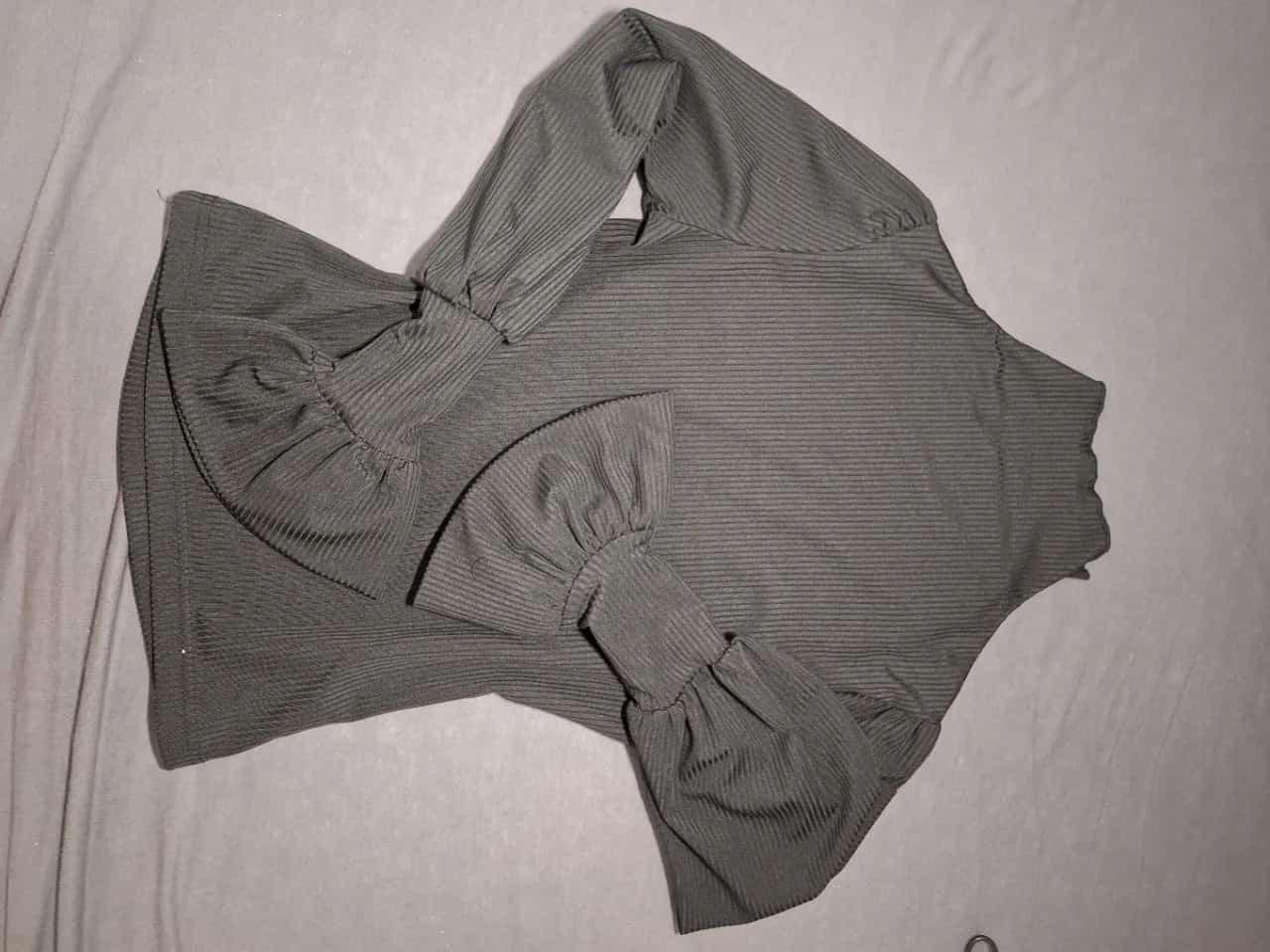 Ormar.app | sajt za prodaju garderobe | Bluza