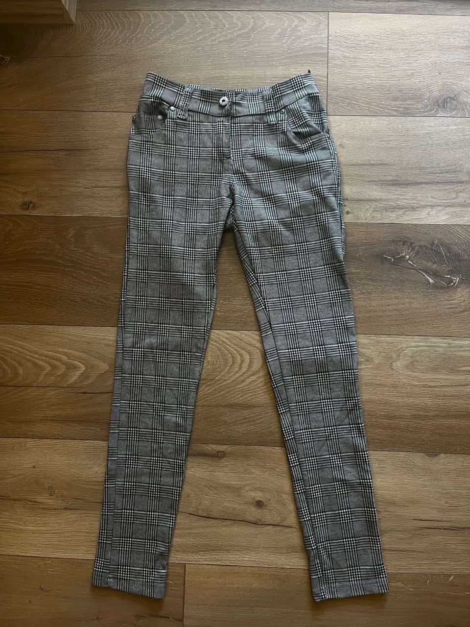 Ormar.app | sajt za prodaju garderobe | Pamucne pantalone za devojcice