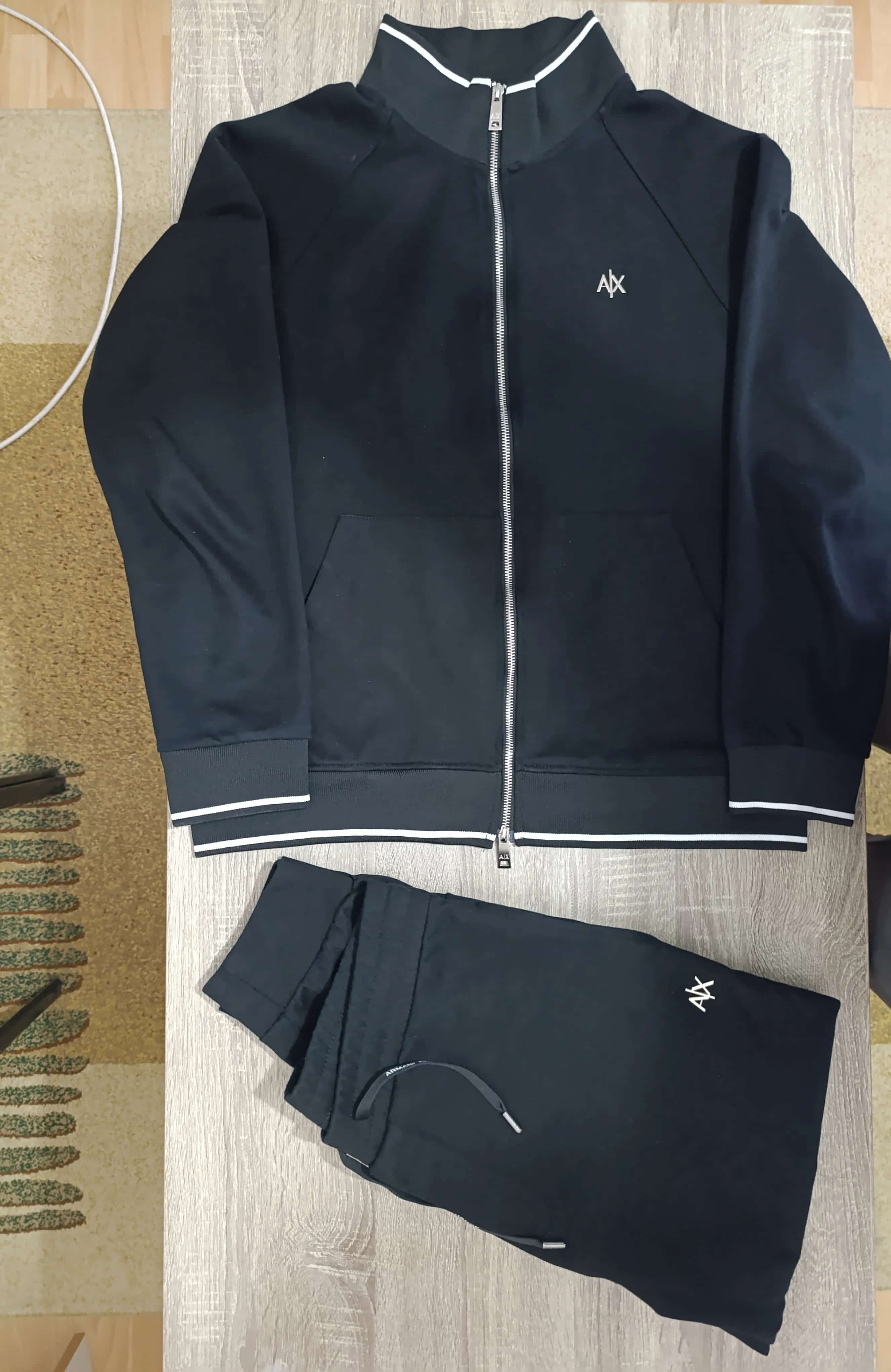 Ormar.app | sajt za prodaju garderobe | Armani exchange trenerka 