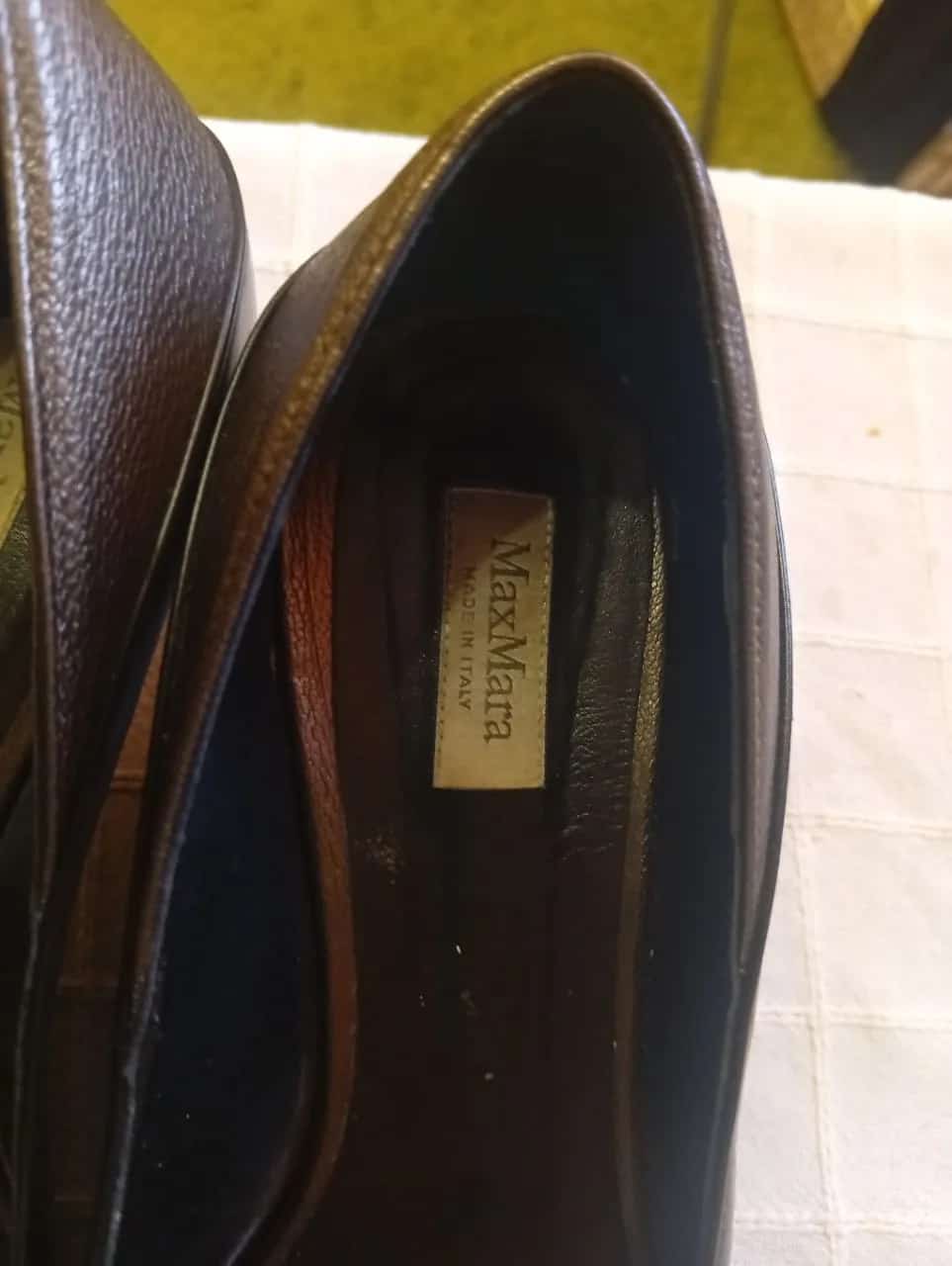 Ormar.app | sajt za prodaju garderobe | Max Mara sandale