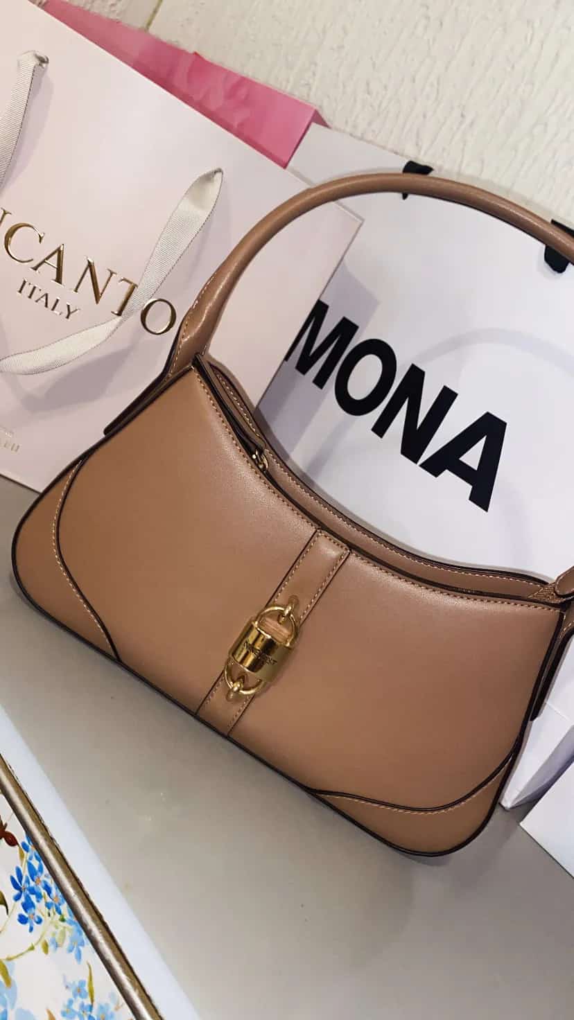 Ormar.app | sajt za prodaju garderobe | Nine West