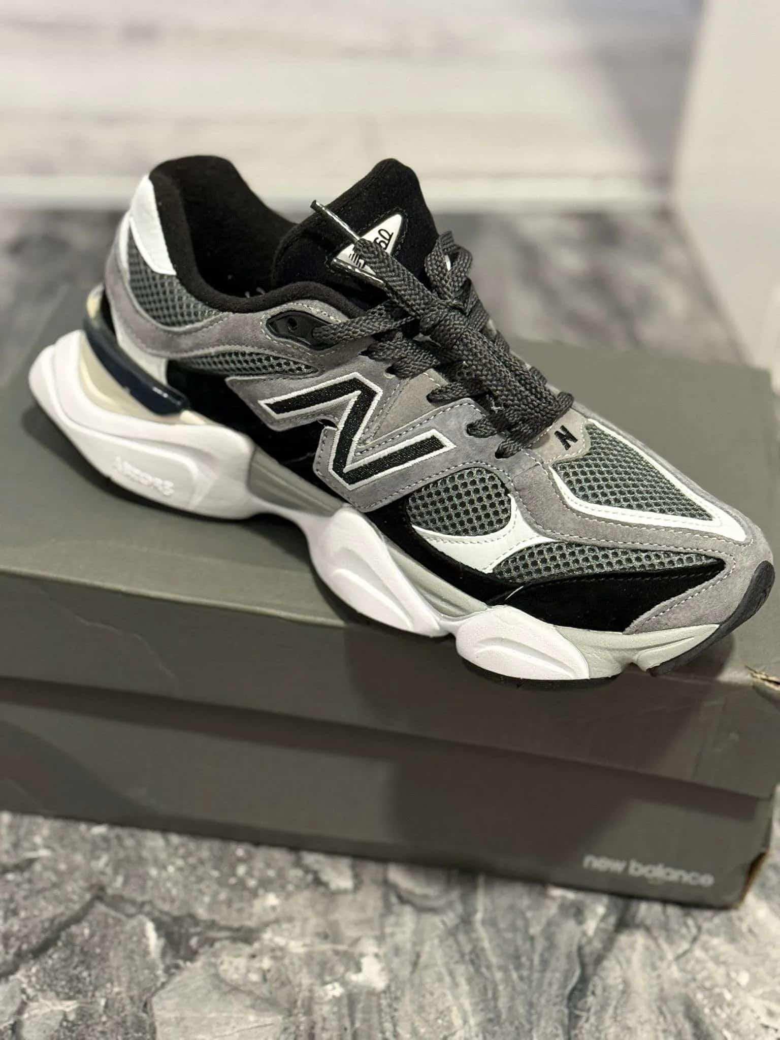 Ormar.app | sajt za prodaju garderobe | New balance 9060