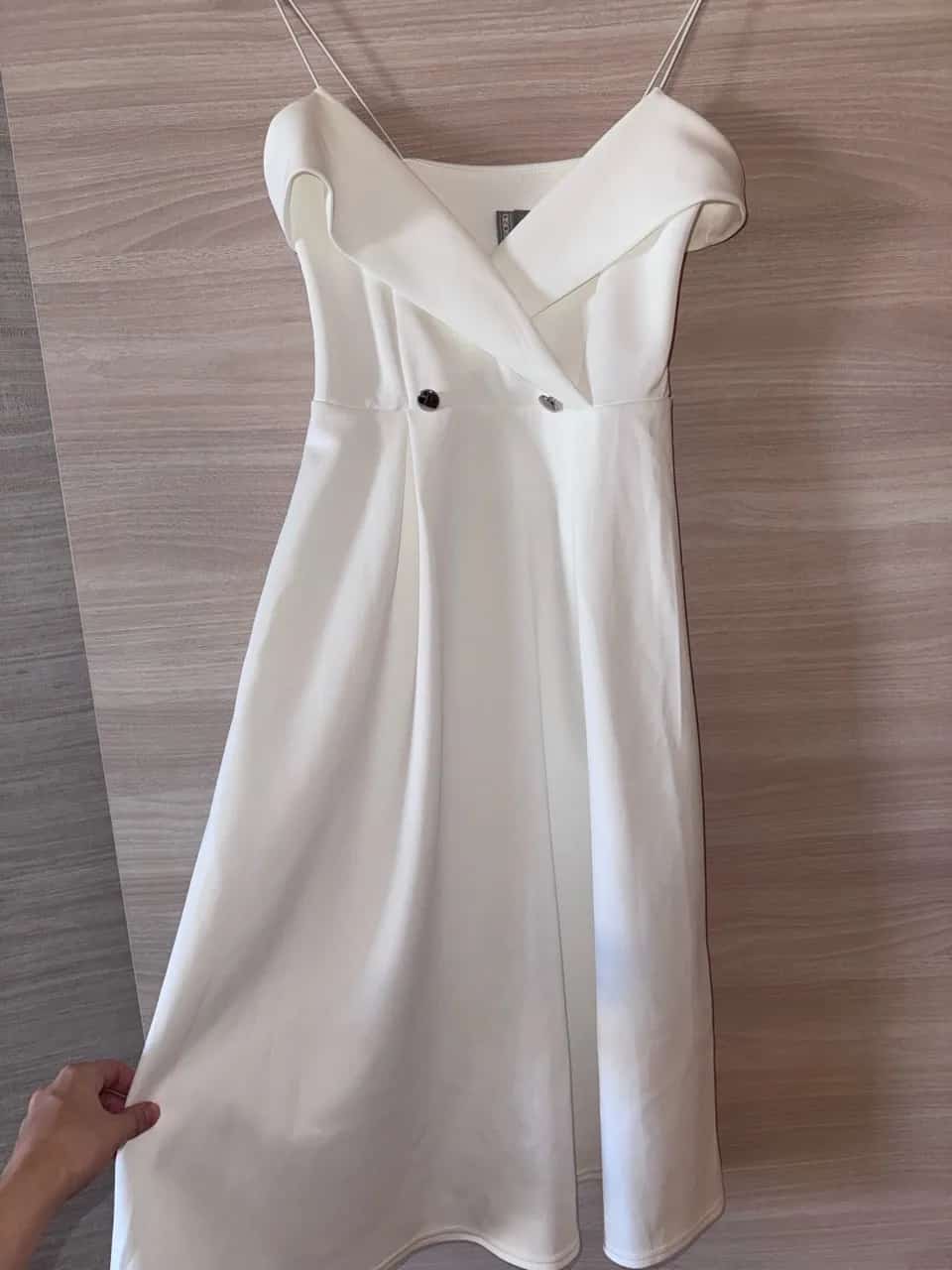 Ormar.app | sajt za prodaju garderobe | ASOS duga bela scuba haljina vel XS