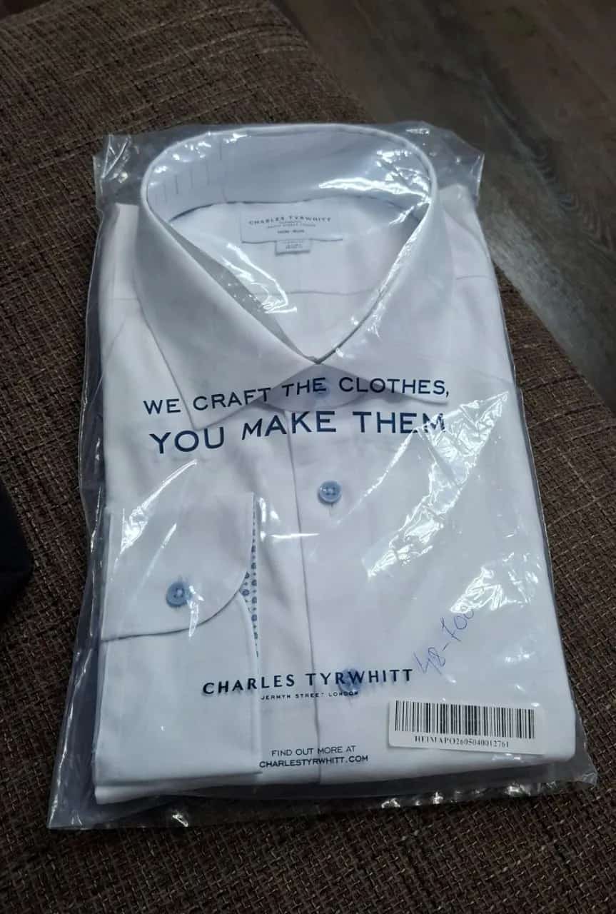 Ormar.app | sajt za prodaju garderobe | Charles Tyrwhitt košulja