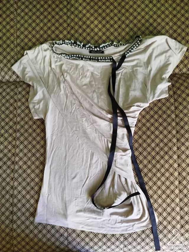 Ormar.app | sajt za prodaju garderobe | Paket svečana bež bluza i crni top [S-M]