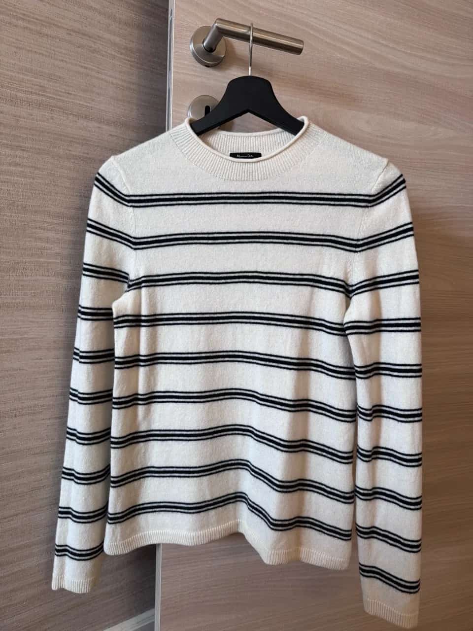 Ormar.app | sajt za prodaju garderobe | Massimo Dutti tanji džemper VUNA I KAŠMIR