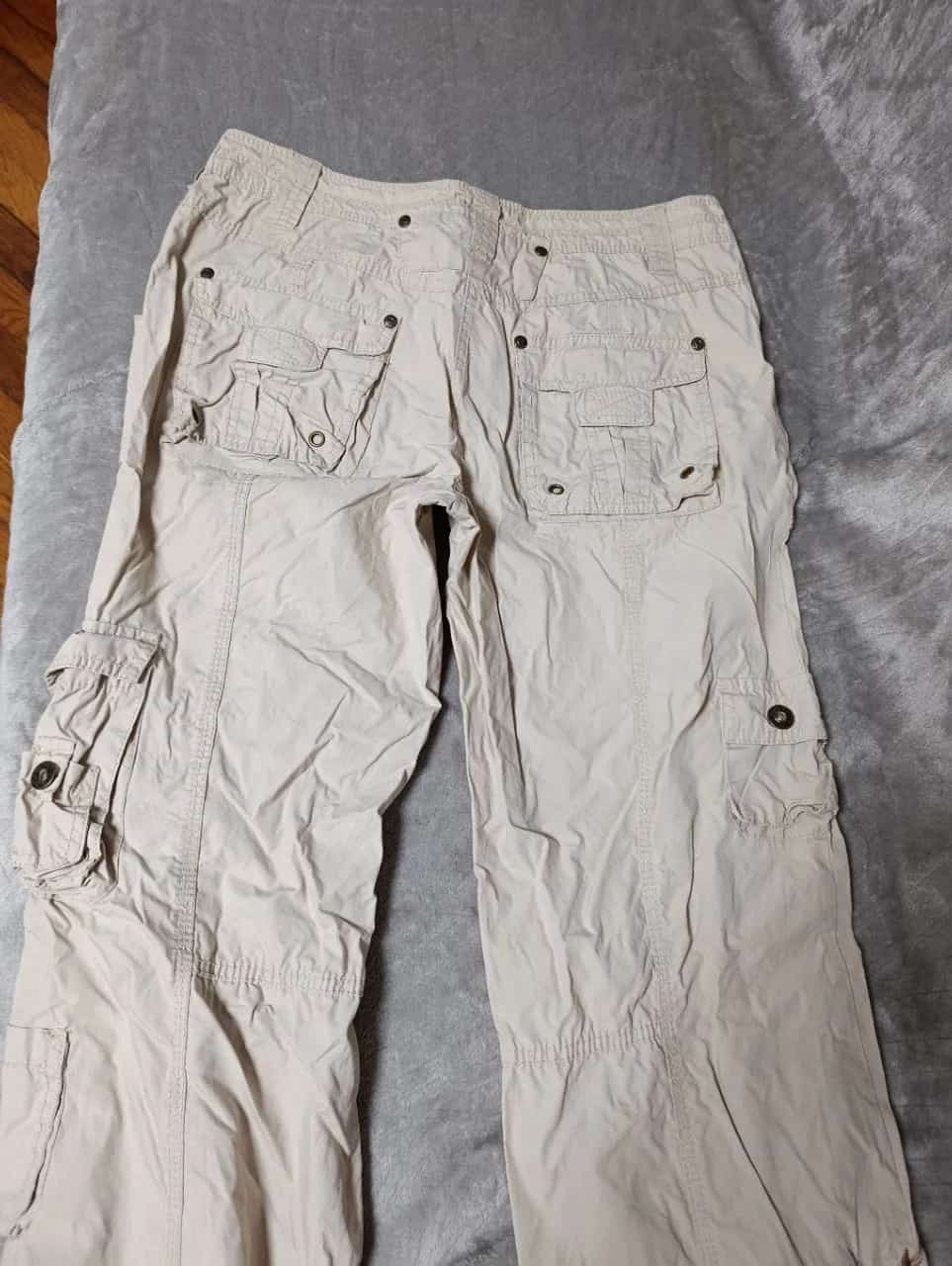 Ormar.app | sajt za prodaju garderobe | Lagane pantalone 