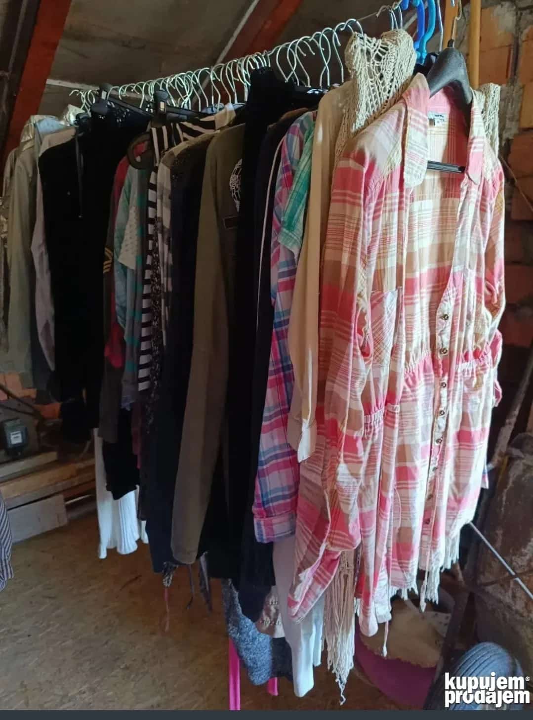 Ormar.app | sajt za prodaju garderobe | ženska mešovita markirana odeća na veliko