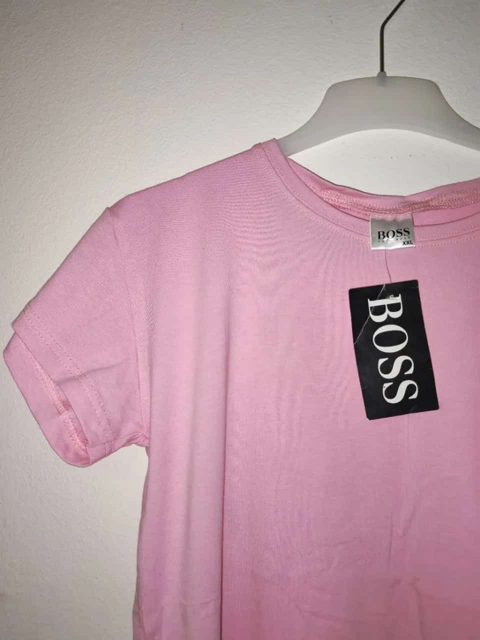 Ormar.app | sajt za prodaju garderobe | Hugo Boss original majica – NOVA sa etiketom