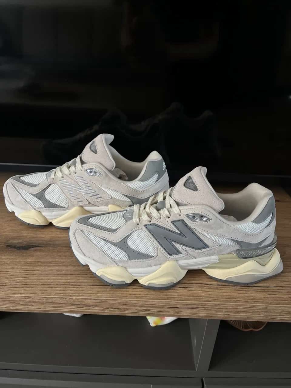 Ormar.app | sajt za prodaju garderobe | New balance 9060 patike