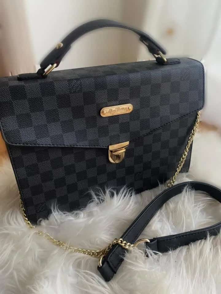 Ormar.app | sajt za prodaju garderobe | LouisVuitton torba