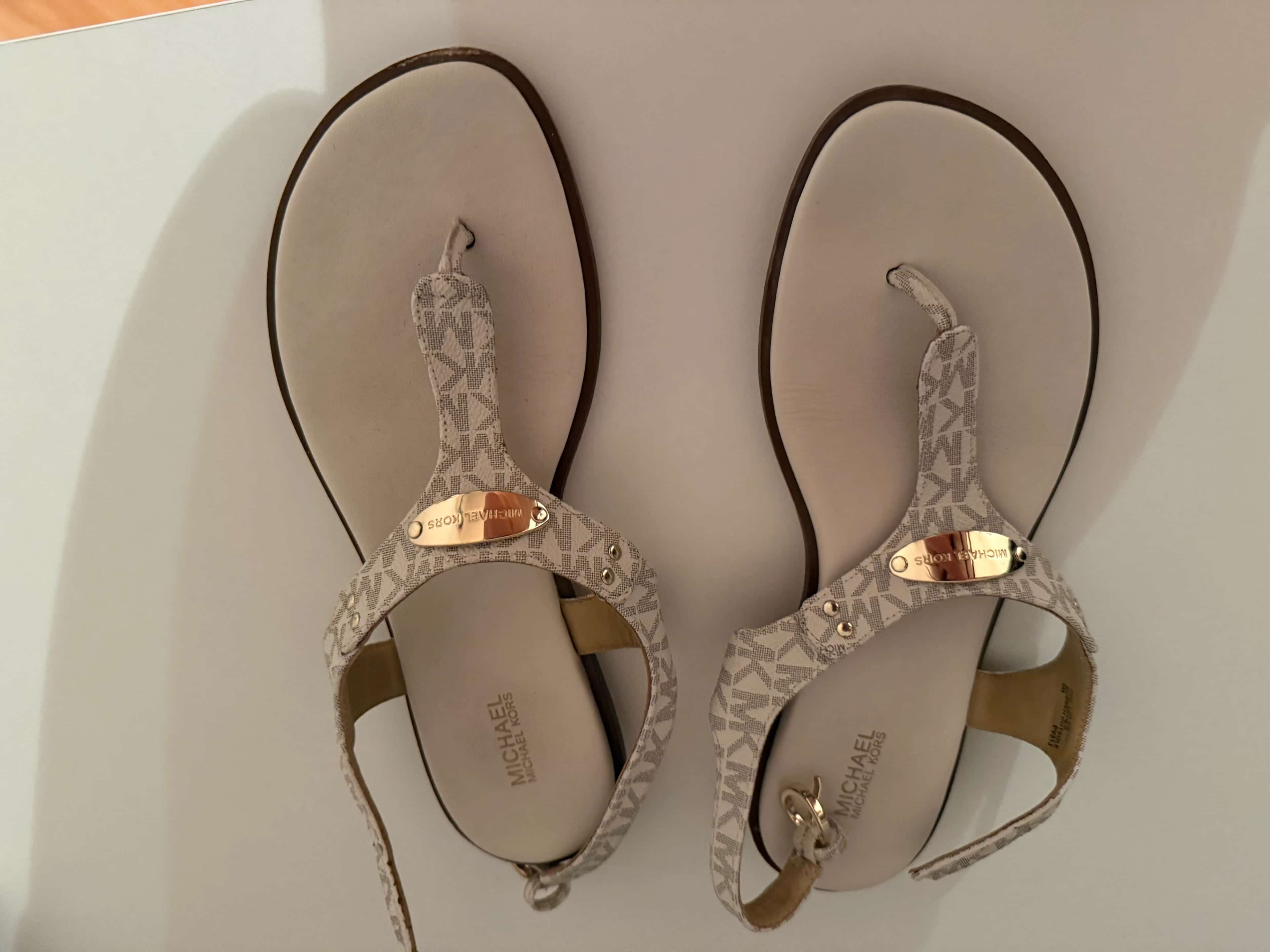 Ormar.app | sajt za prodaju garderobe | Michael Kors sandale
