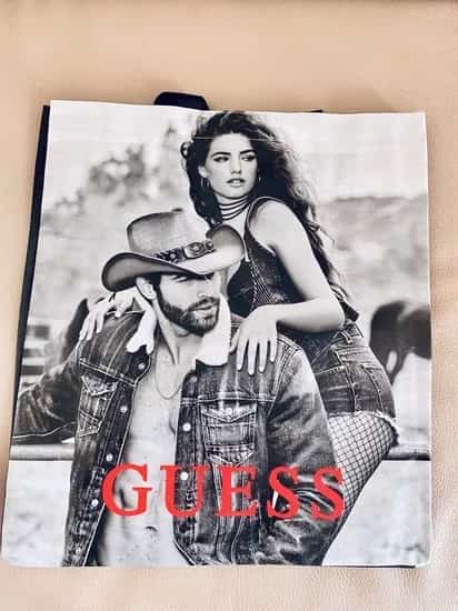 Ormar.app | sajt za prodaju garderobe | Nov prelep Guess by Marciano ceger🤍