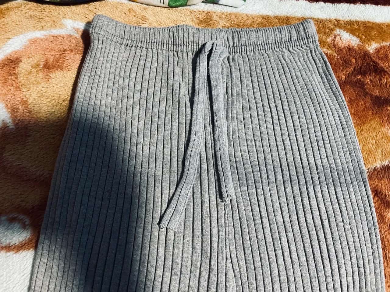 Ormar.app | sajt za prodaju garderobe | Pantalone sa širokim nogavicama