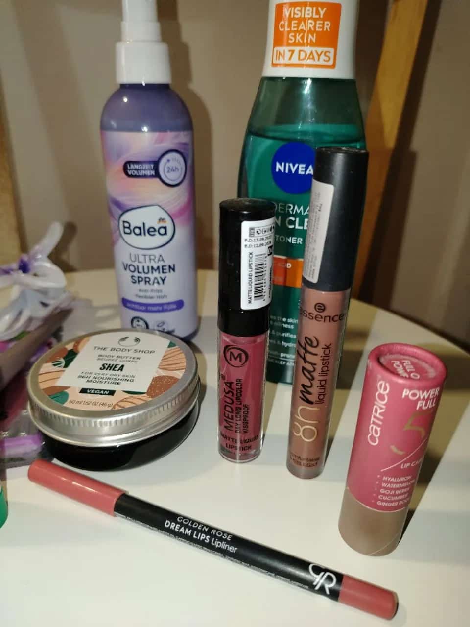 Ormar.app | sajt za prodaju garderobe | Paket kozmetike.. Catrice, Nivea, Loreal, Balea,