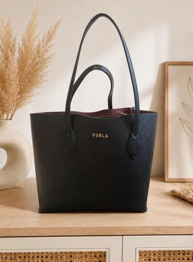 Ormar.app | sajt za prodaju garderobe | Furla,Baldinini,Mona