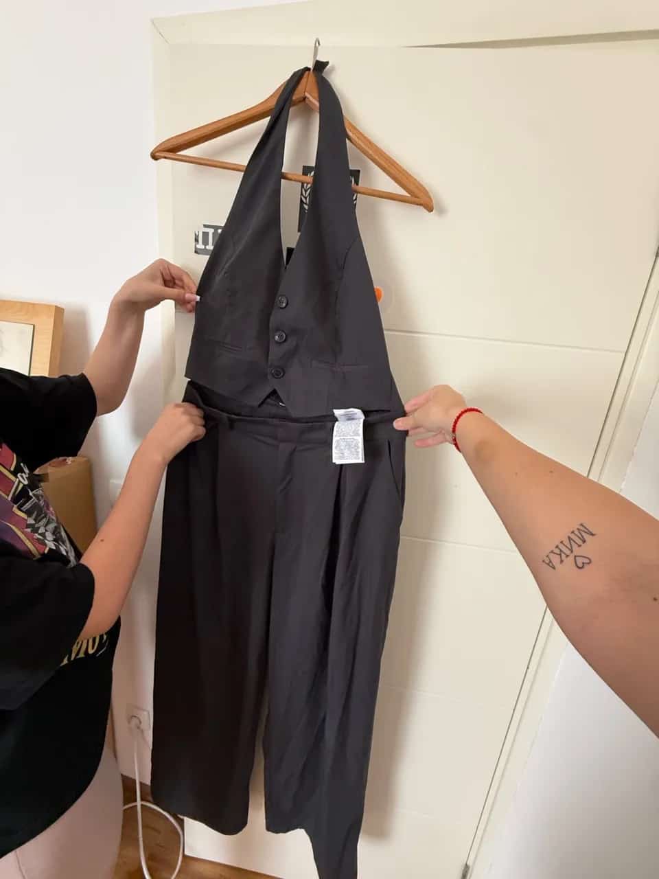 Ormar.app | sajt za prodaju garderobe | Kombinezon