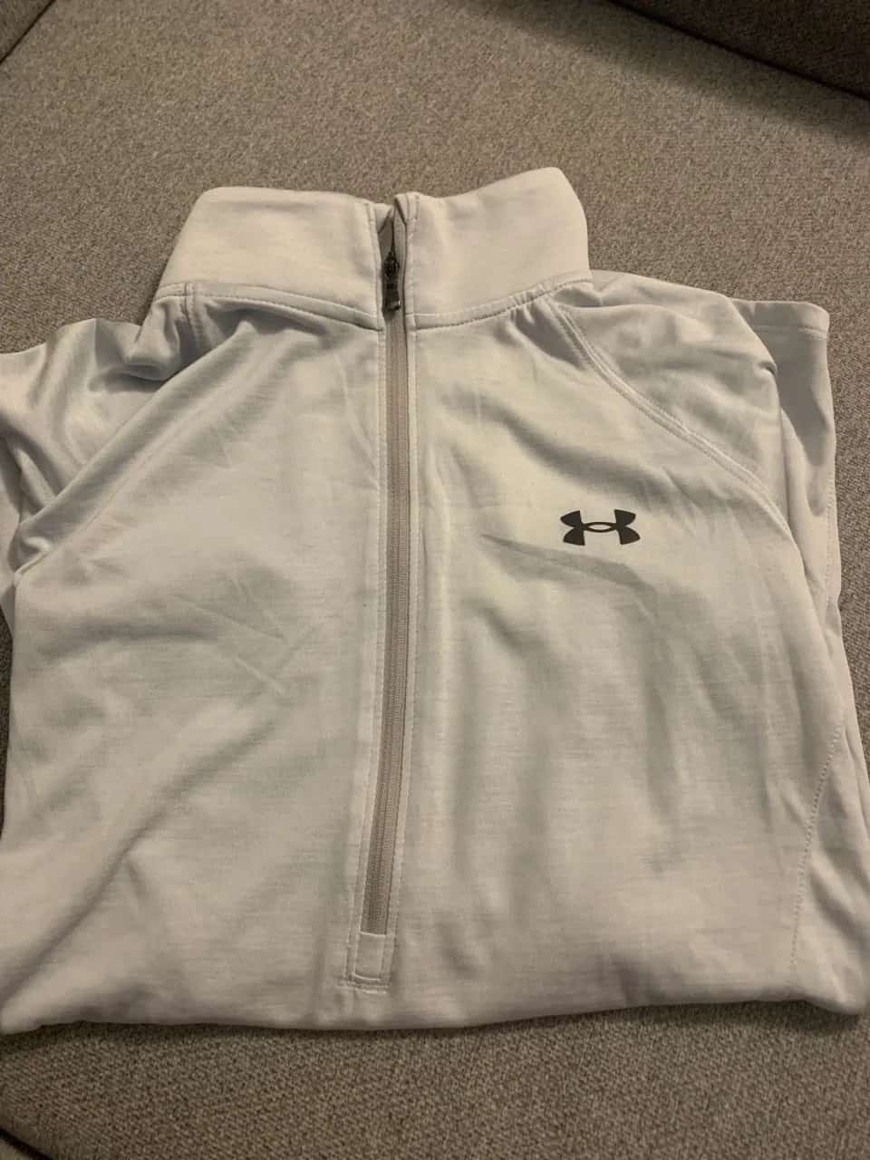 Ormar.app | sajt za prodaju garderobe | Under Armour duks