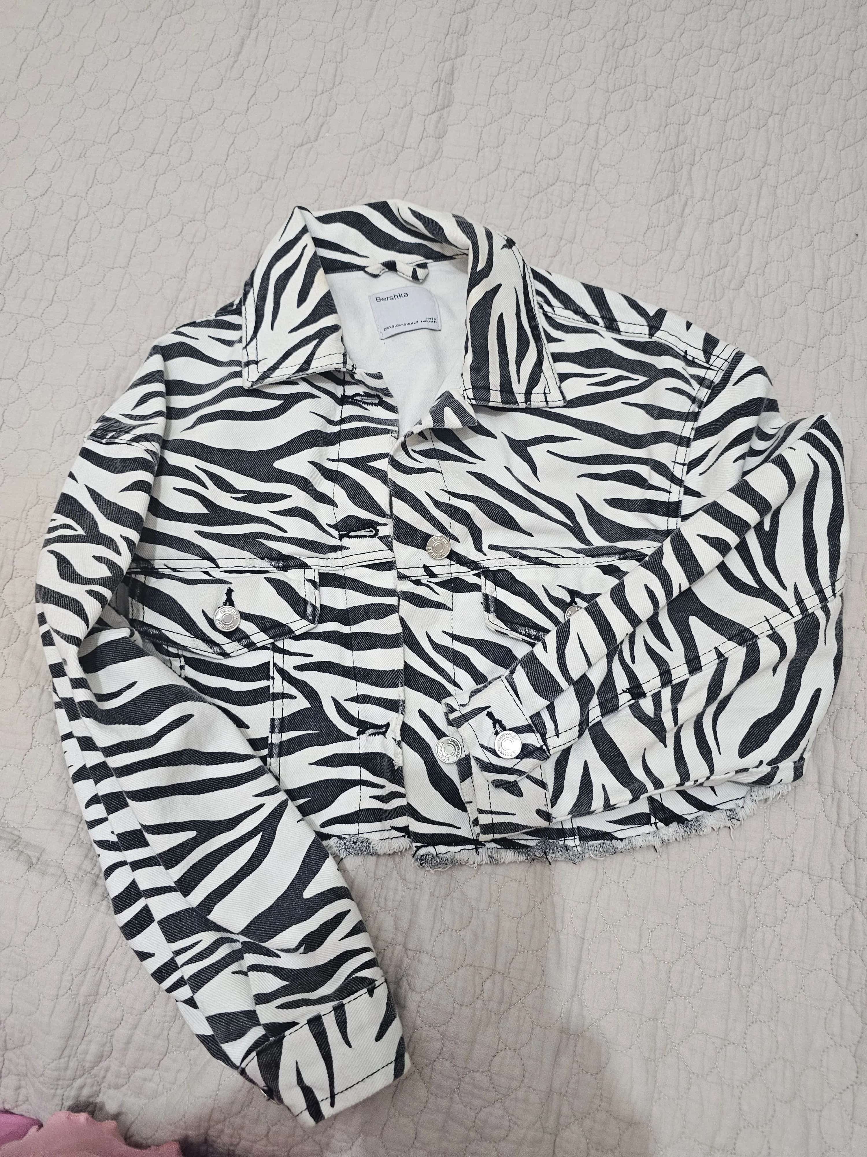 Ormar.app | sajt za prodaju garderobe | Crop top zebrasta teksas jaknica