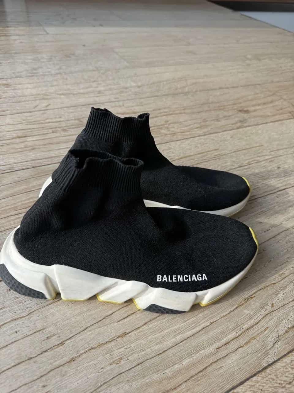 Ormar.app | sajt za prodaju garderobe | Balenciaga patike ORIGINAL kao nove
