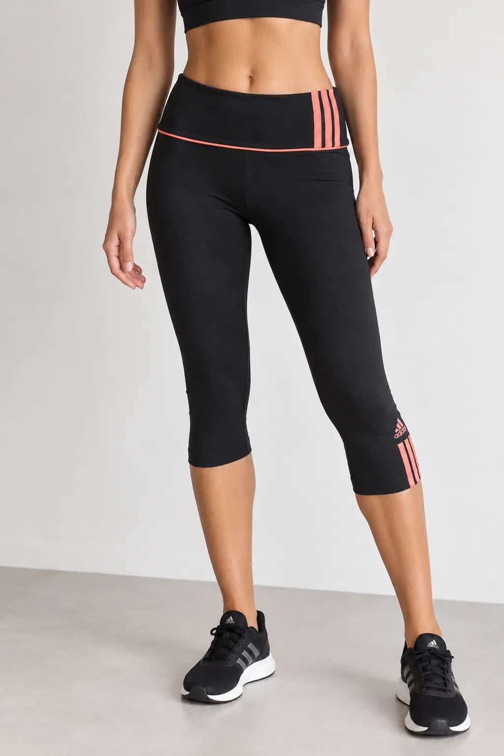 Ormar.app | sajt za prodaju garderobe | Ženske 3/4 helanke Adidas, veličina M