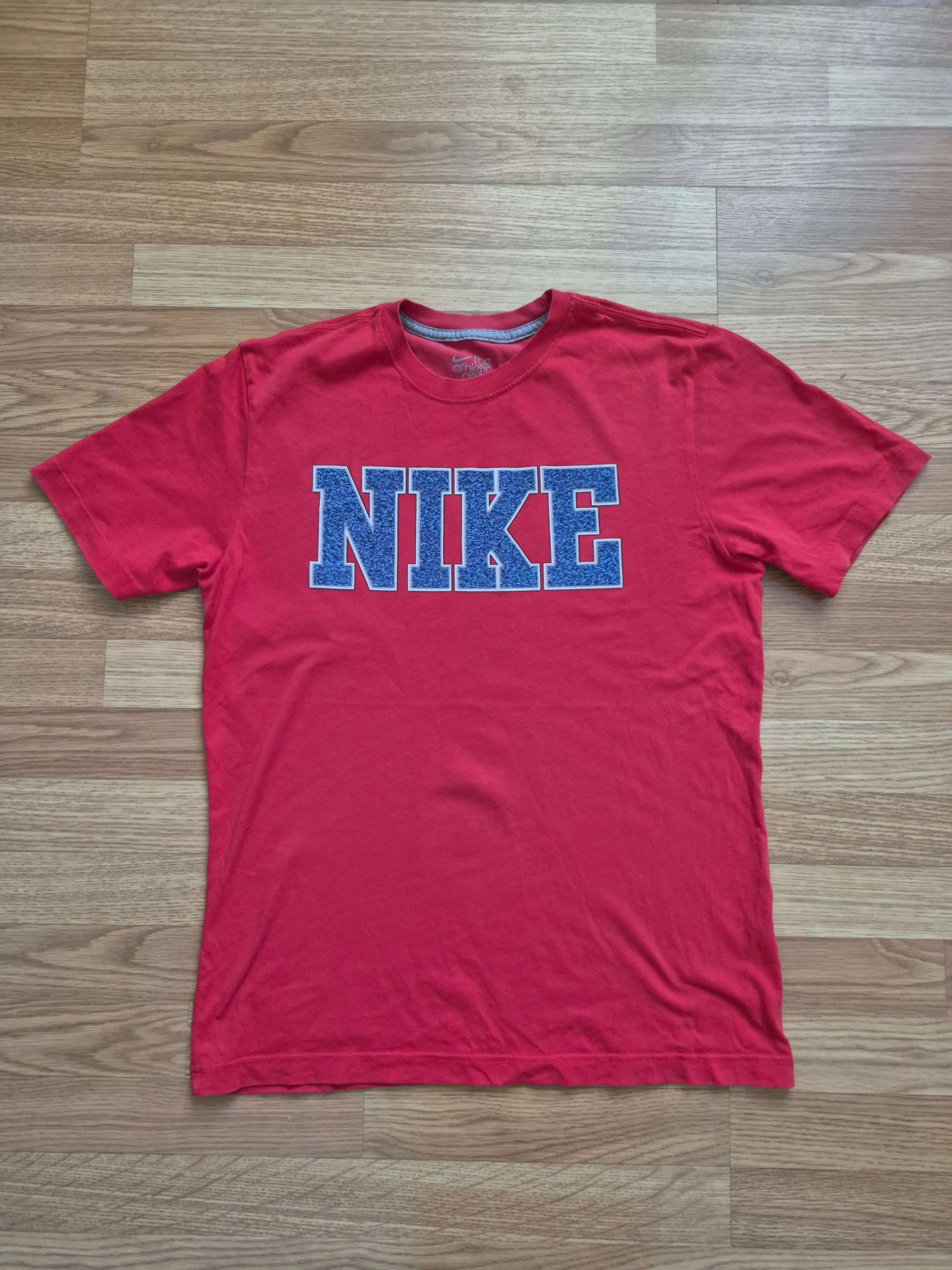 Ormar.app | sajt za prodaju garderobe | NIKE majica M