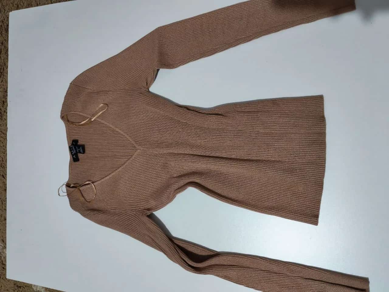 Ormar.app | sajt za prodaju garderobe | Bež rebrasta bluza dugih rukava