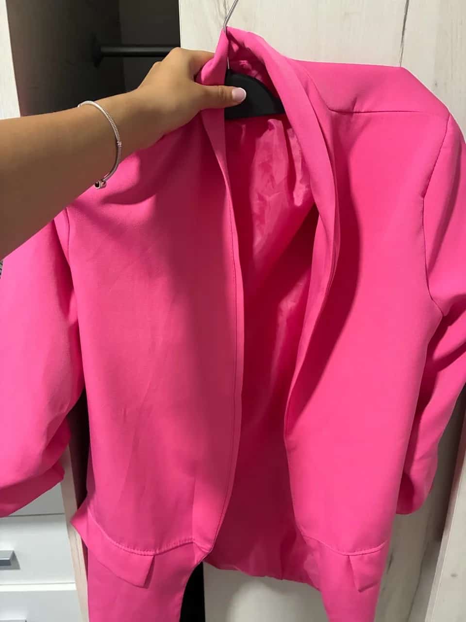 Ormar.app | sajt za prodaju garderobe | Roze Sako