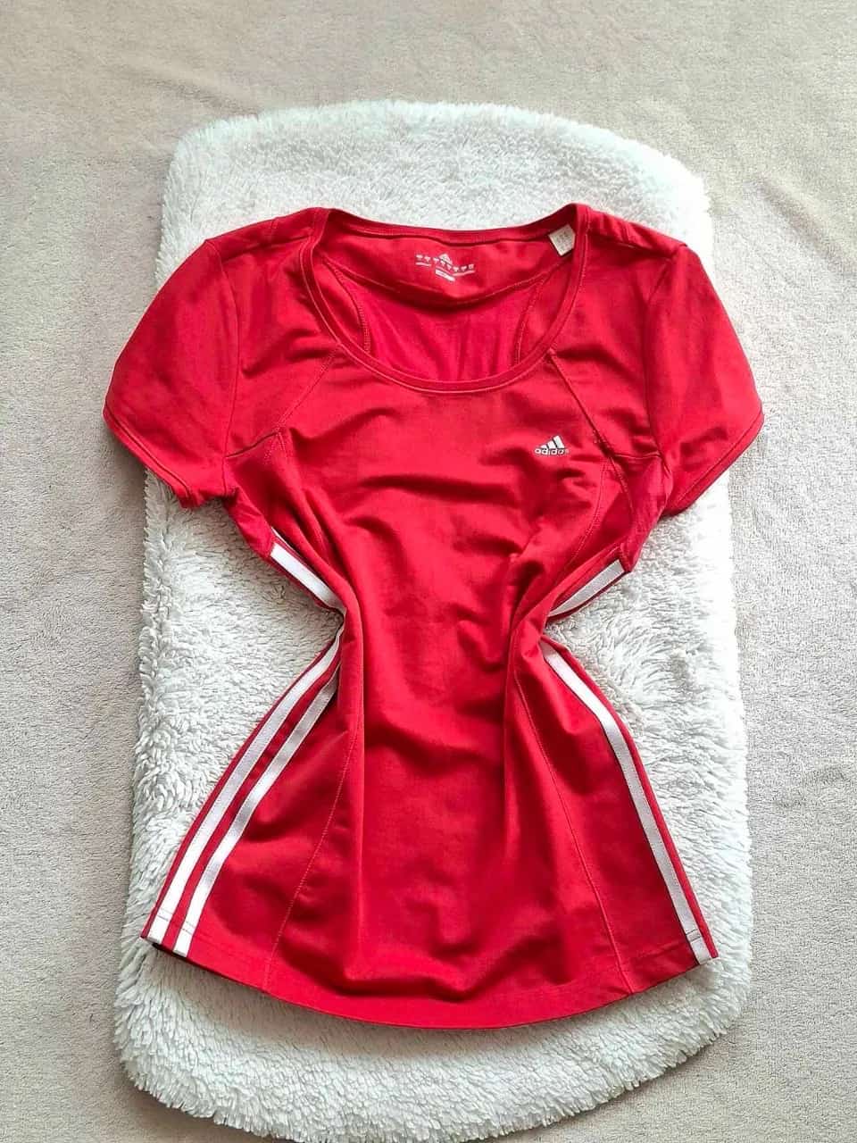 Ormar.app | sajt za prodaju garderobe | Adidas majica