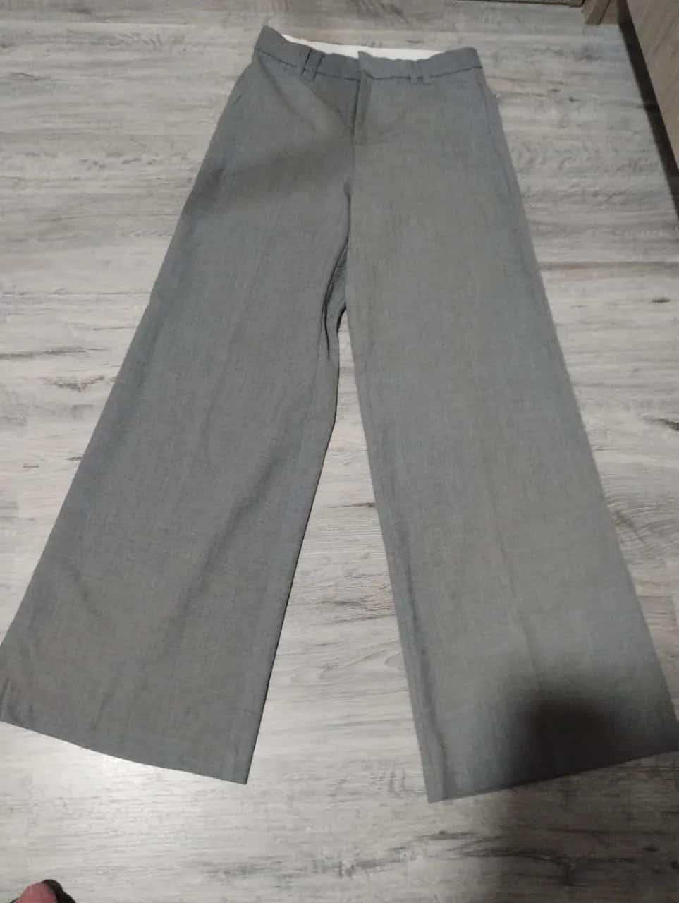 Ormar.app | sajt za prodaju garderobe | Pantalone HM nove top xs