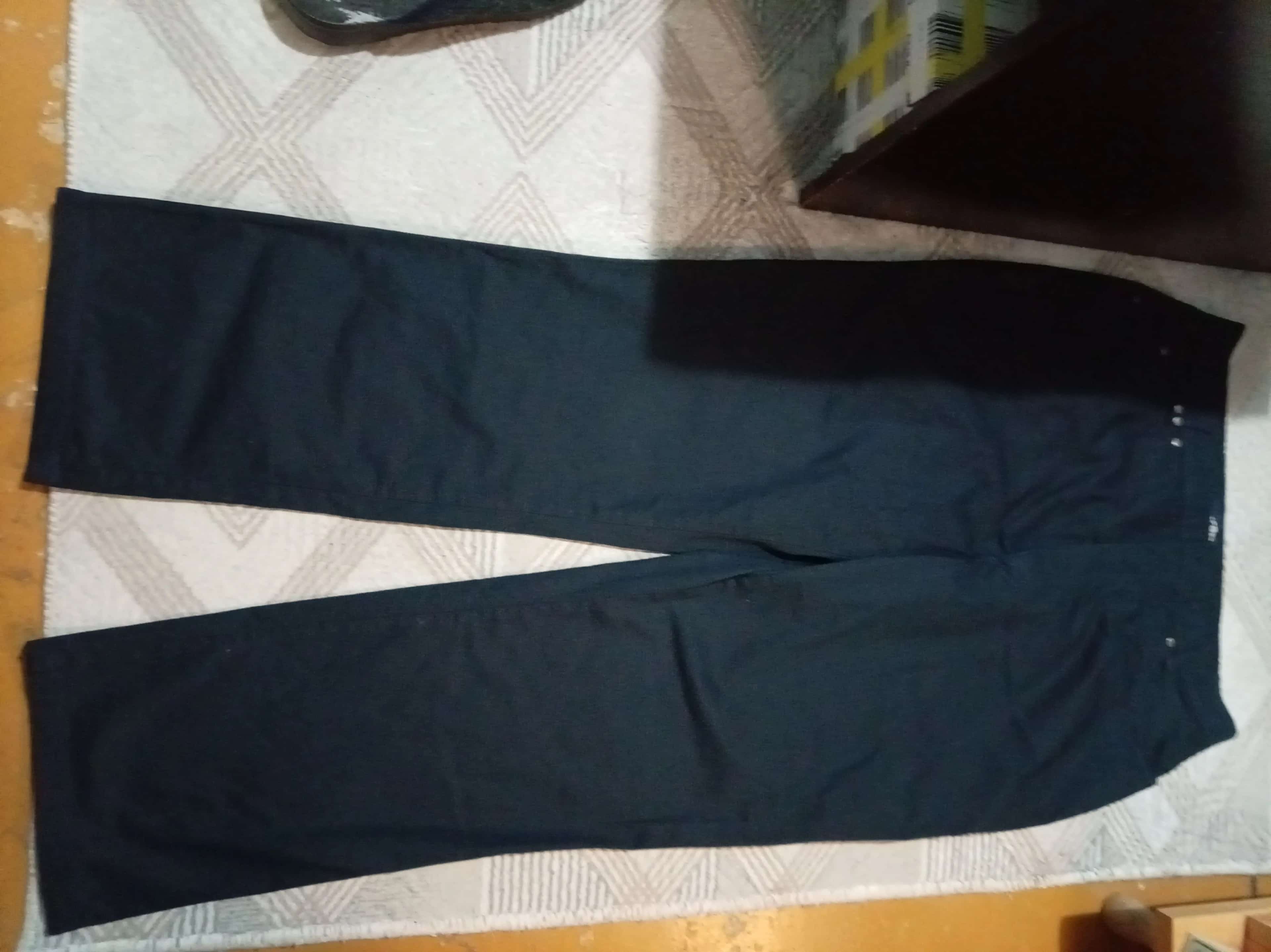 Ormar.app | sajt za prodaju garderobe | Ženske jednostavne pantalone