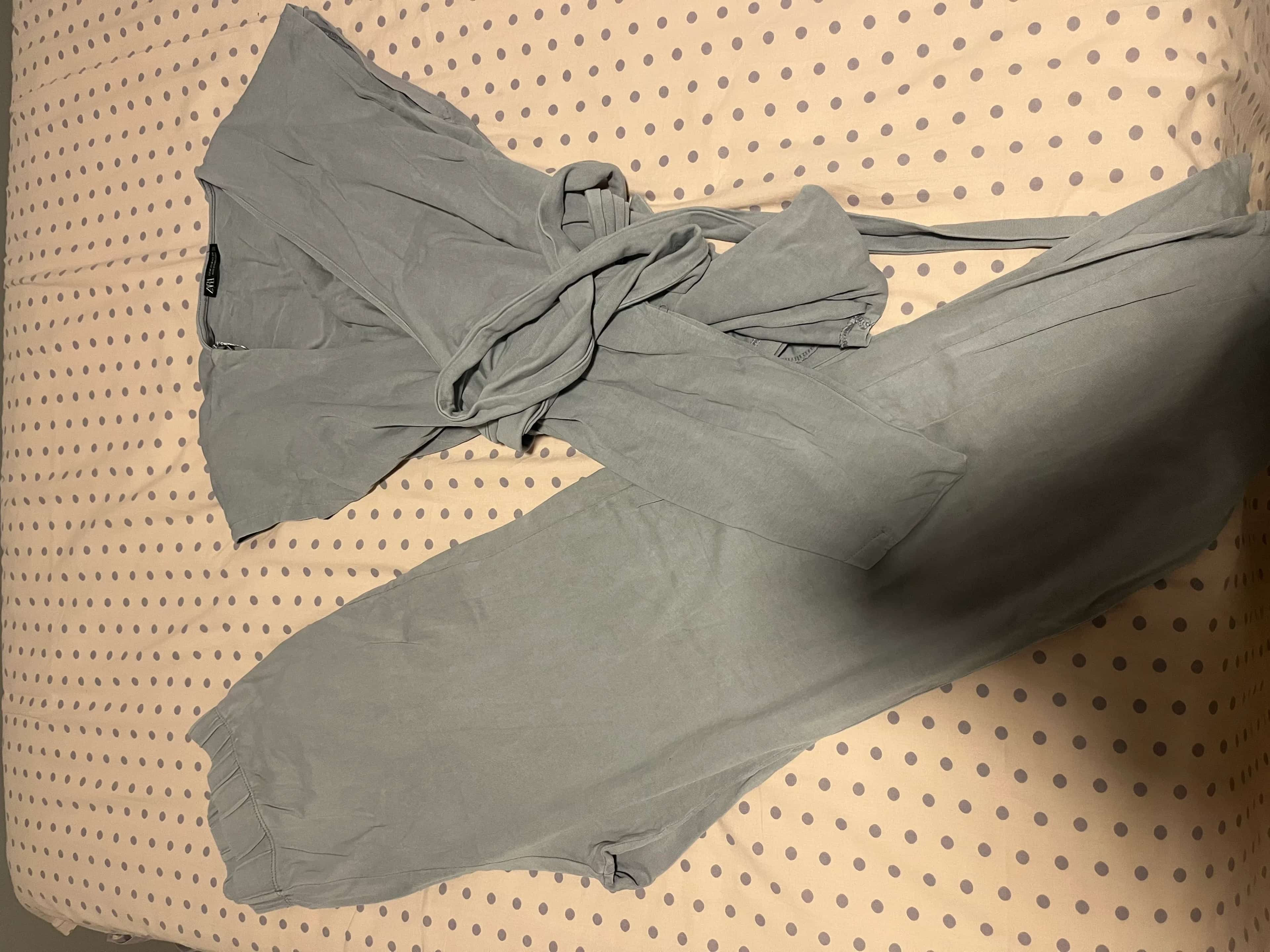 Ormar.app | sajt za prodaju garderobe | Zara komplet M velicina