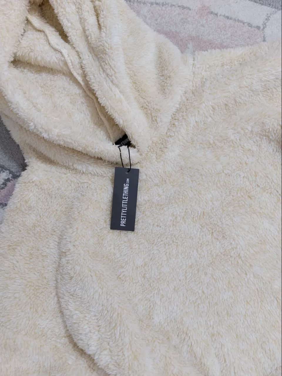 Ormar.app | sajt za prodaju garderobe | Teddy duks - haljina