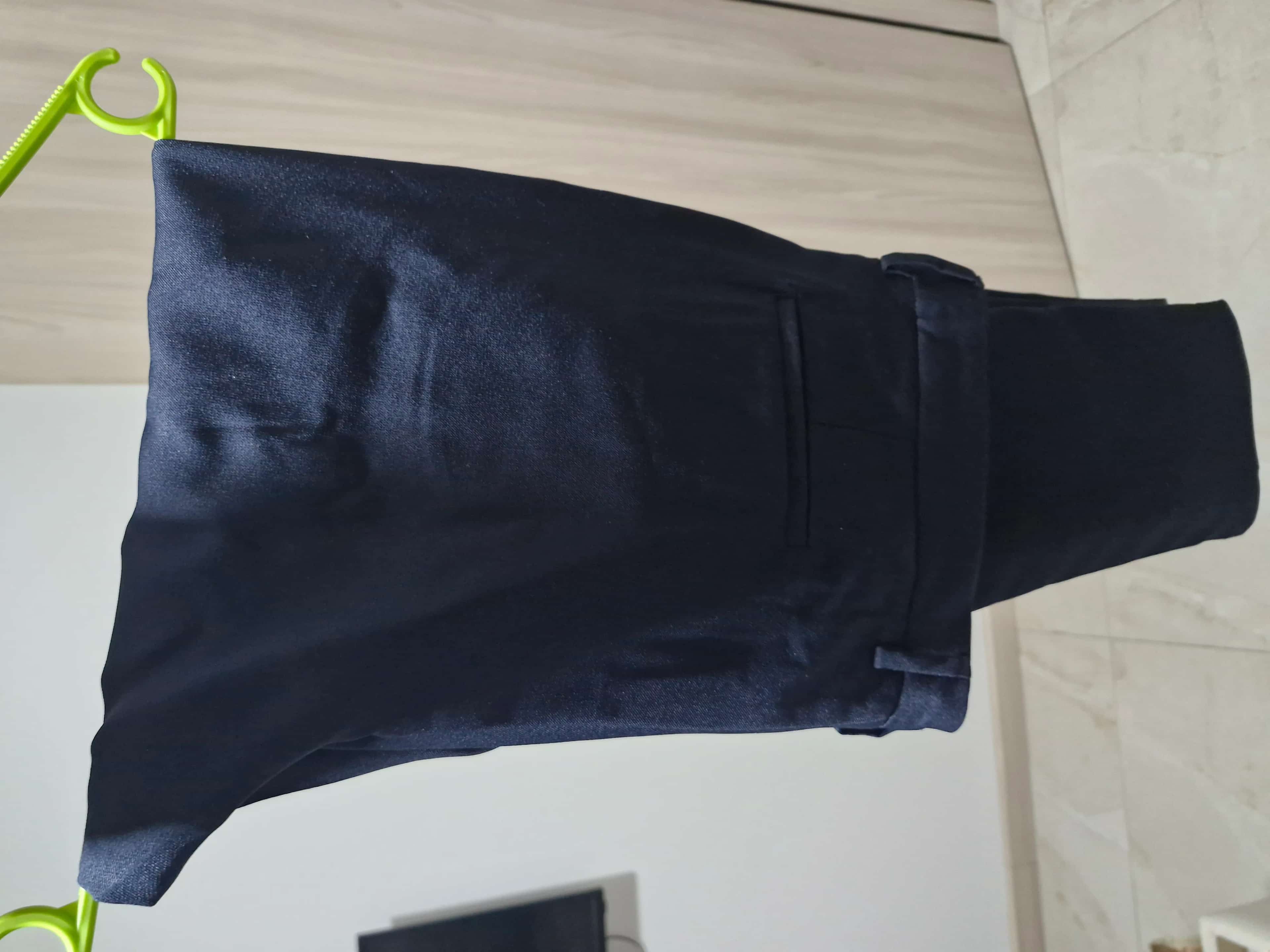Ormar.app | sajt za prodaju garderobe | 38 pantalone