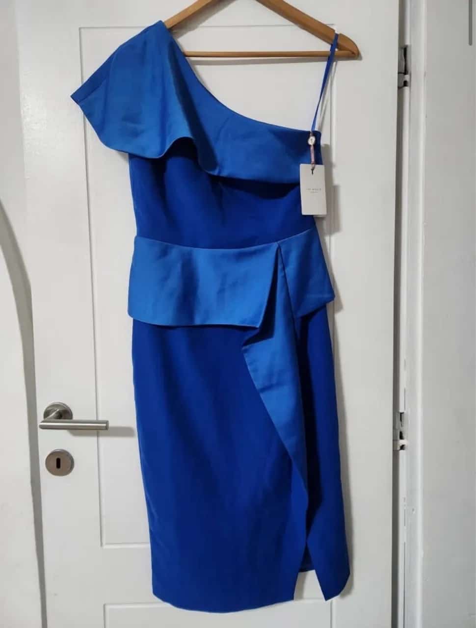 Ormar.app | sajt za prodaju garderobe | Ted Baker haljina 