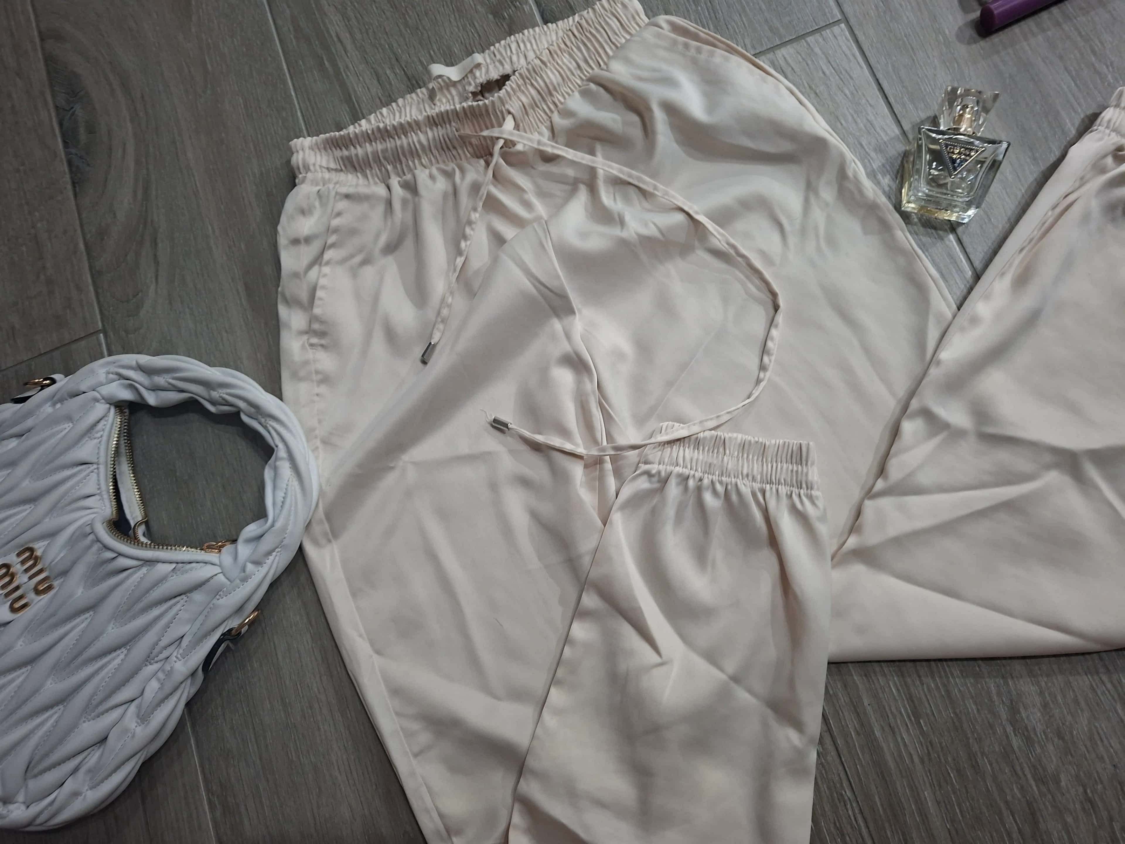 Ormar.app | sajt za prodaju garderobe | Pantalone
