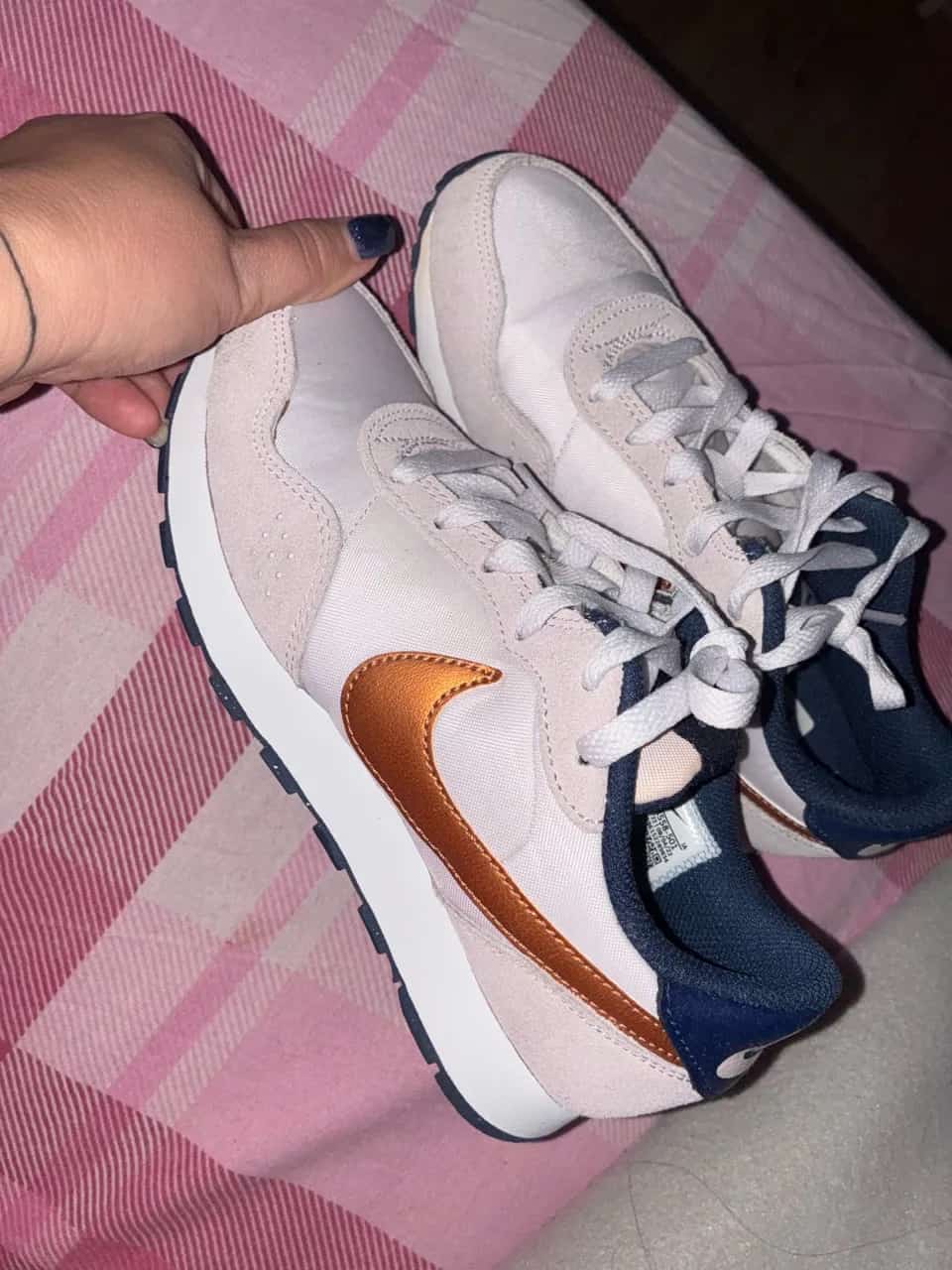 Ormar.app | sajt za prodaju garderobe | Nike patike. Broj 37. Kao nove.